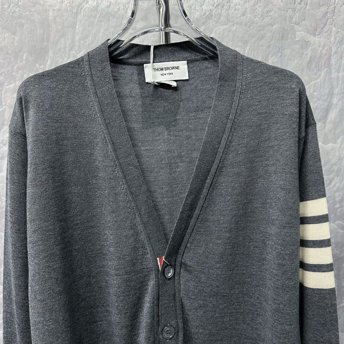 Thom Browne Thom Browne Gray V-neck Striped Cardigan Size US S / EU 44-46 / 1 - 2 Thumbnail