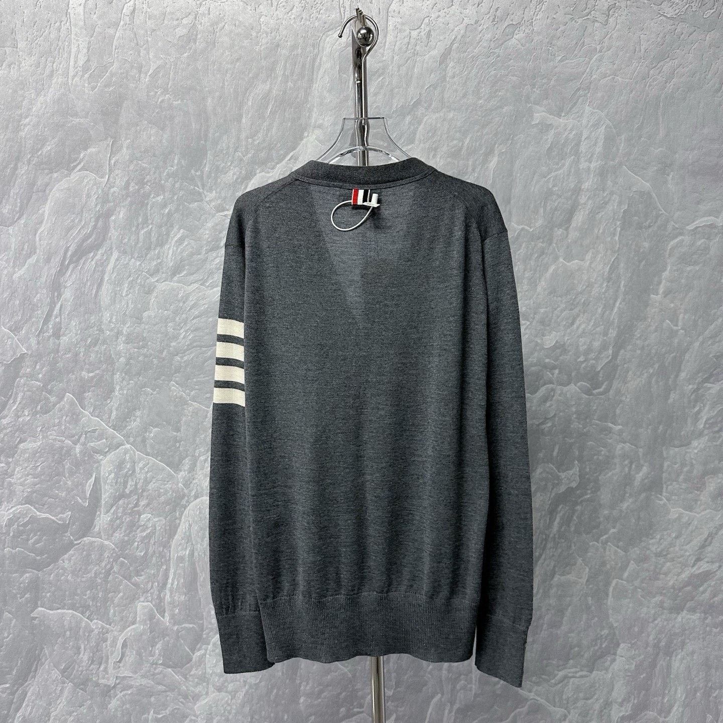 Thom Browne Thom Browne Gray V-neck Striped Cardigan Size US S / EU 44-46 / 1 - 4 Thumbnail