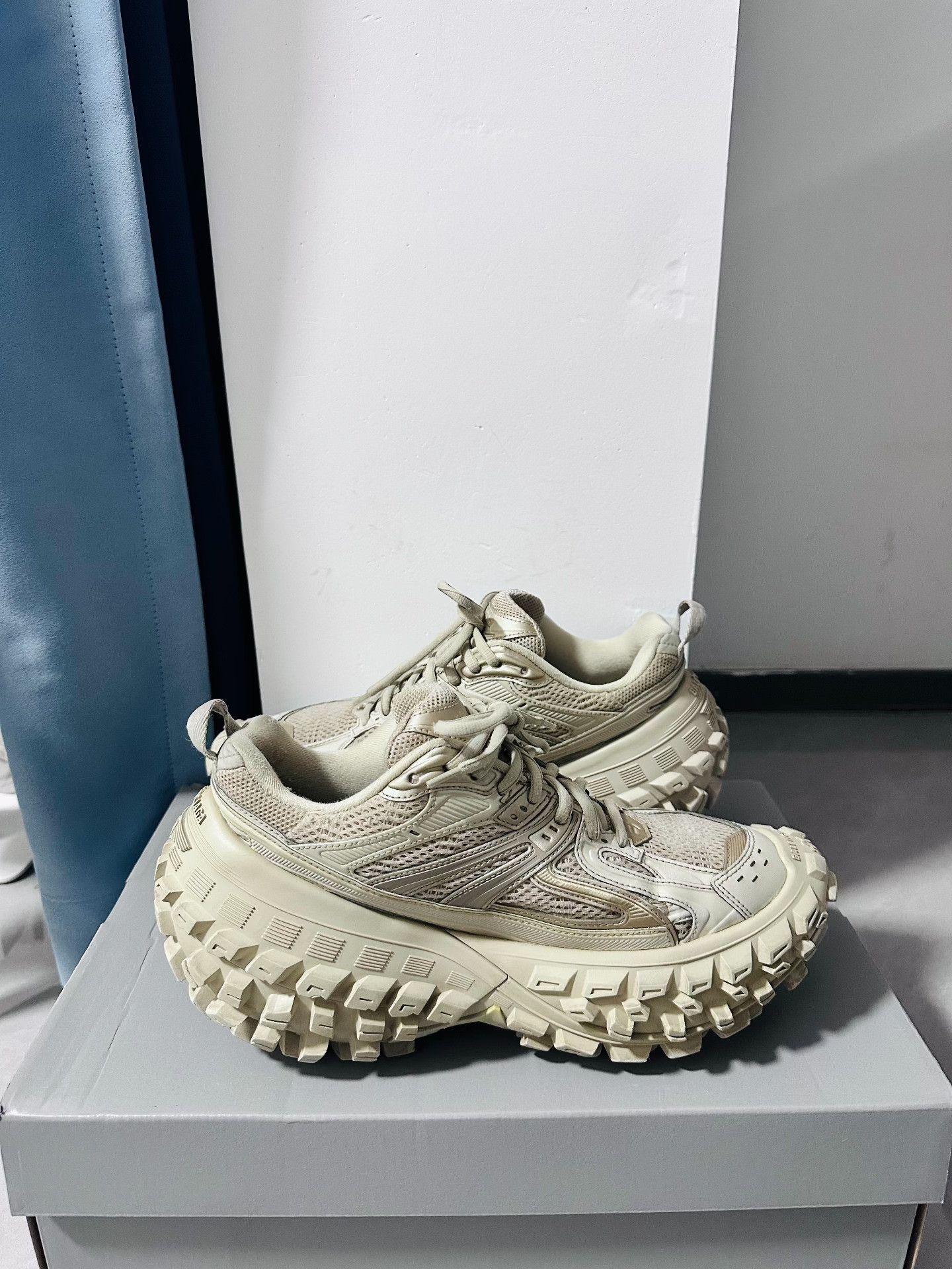 Balenciaga Balenciaga Bouncer Defender Light Brown Shoes Size US 8 / EU 41 - 3 Thumbnail