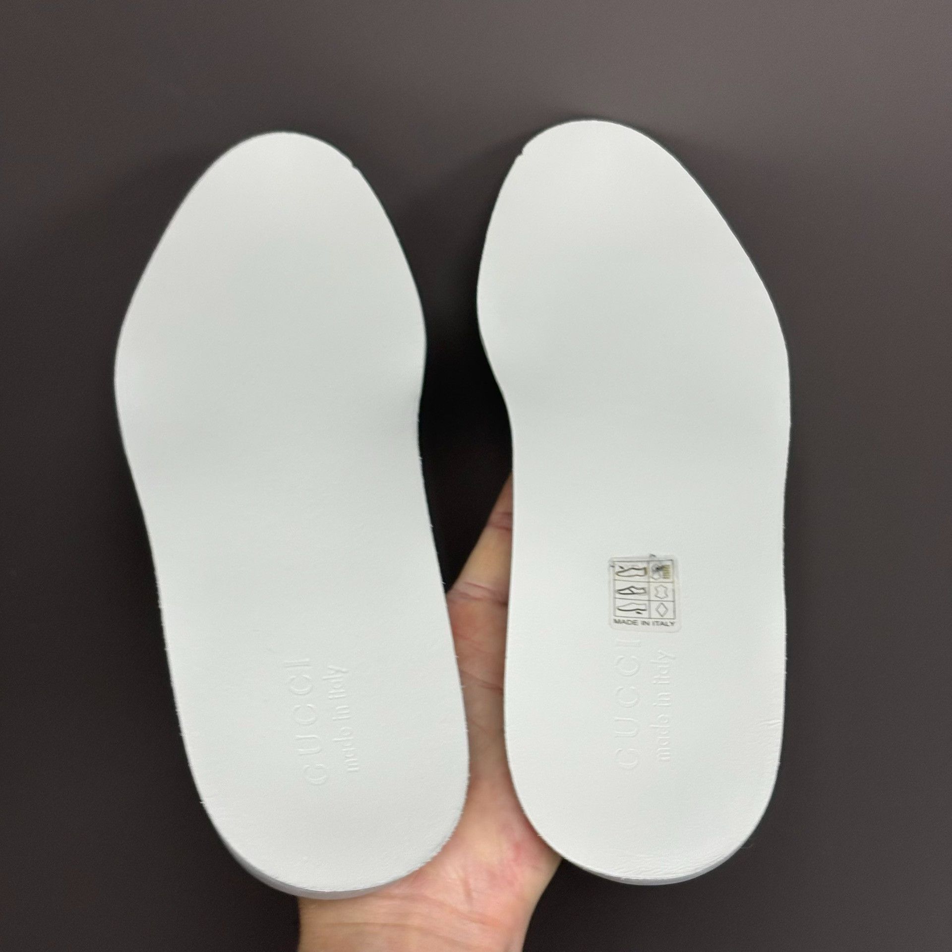 Gucci Gucci Ace Gold Bee Sneakers Size US 11.5 / EU 44-45 - 9 Thumbnail