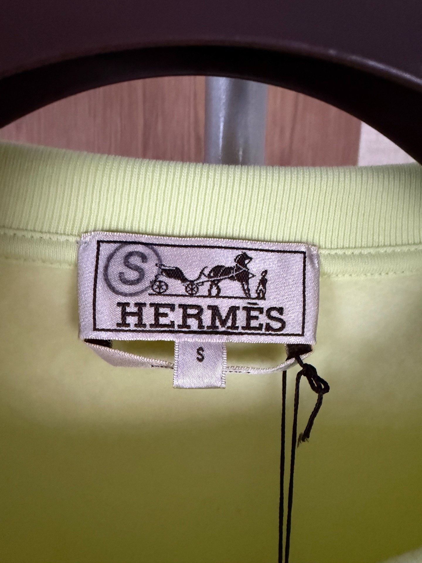 Hermes Hermes Men's Yellow Logo Sweatshirt Size US S / EU 44-46 / 1 - 3 Thumbnail