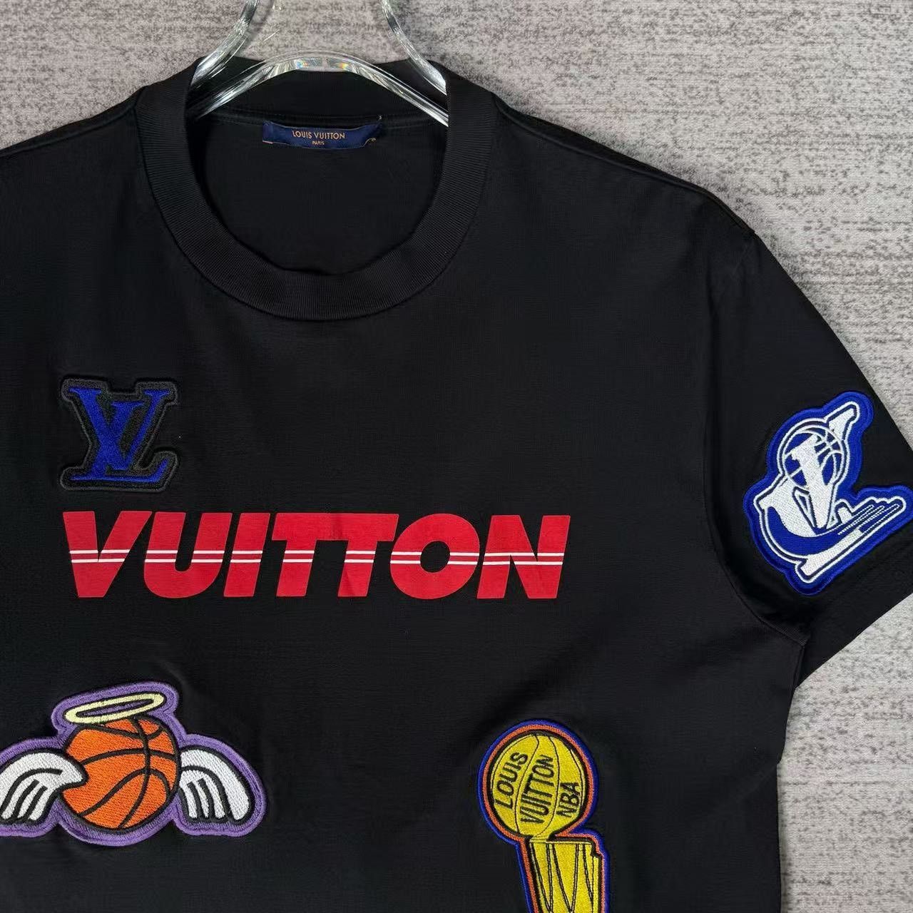 Louis Vuitton Louis Vuitton NBA Logo Loose T-Shirt Size US M / EU 48-50 / 2 - 5 Thumbnail