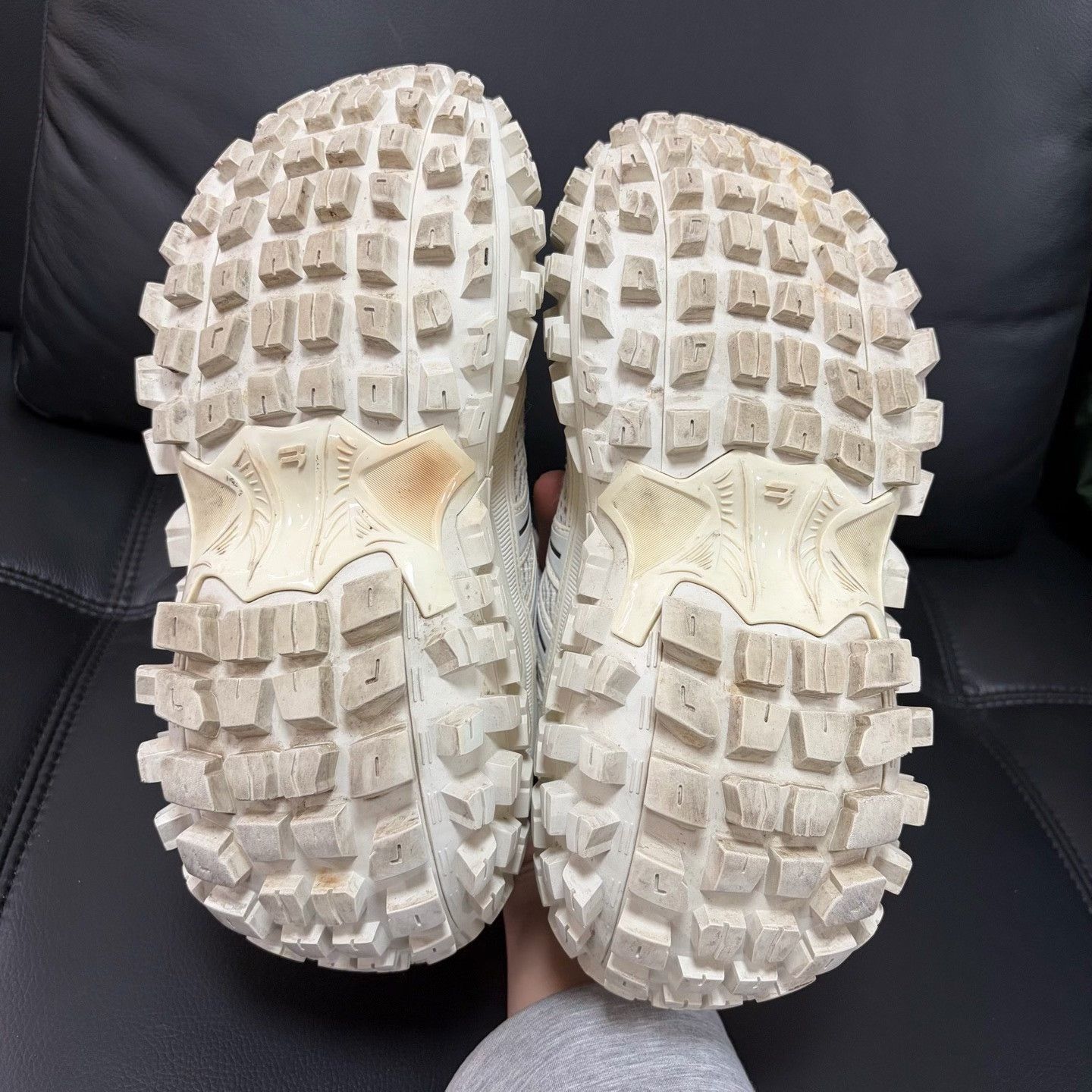 Balenciaga Balenciaga White Casual Thick Sole Shoes Size US 8 / EU 41 - 5 Thumbnail