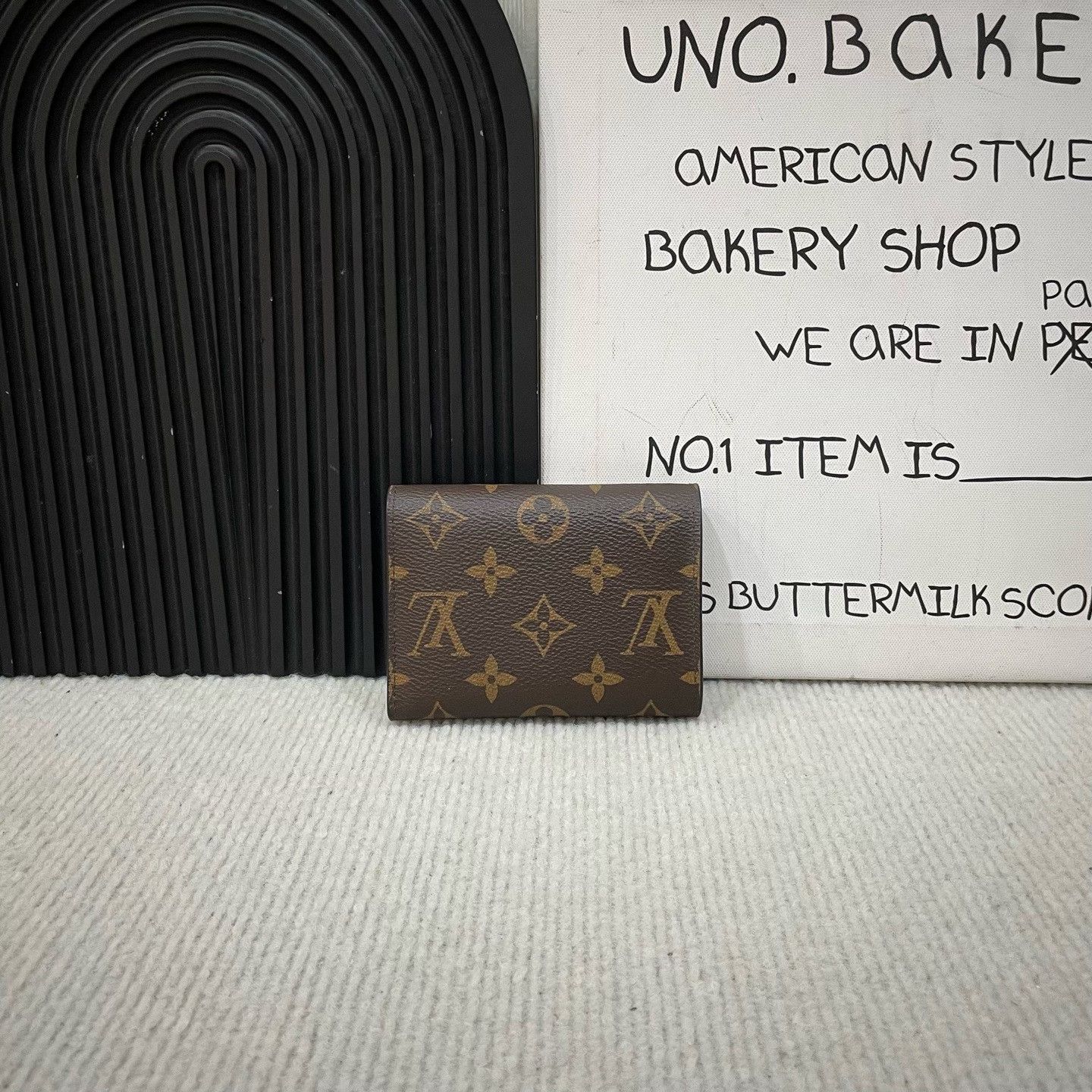 Louis Vuitton LV Monogram Pink Detail Compact Wallet Size ONE SIZE - 2 Thumbnail