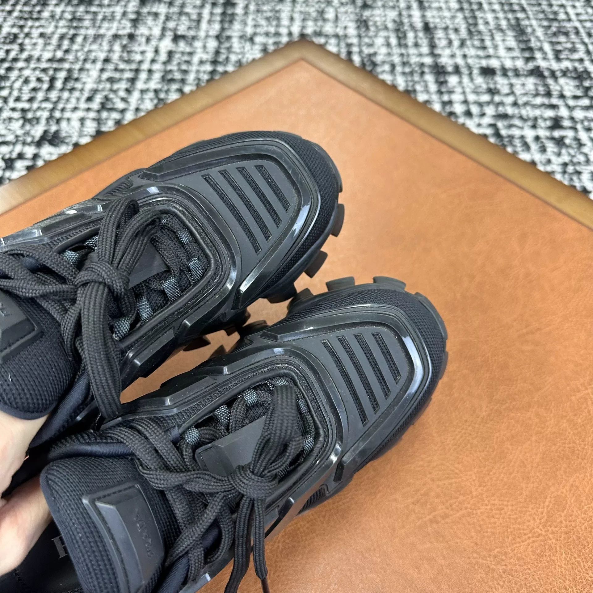 Prada Prada Black Lowtop Sneakers it_36-5 Women Size US 6.5 / IT 36.5 - 7 Thumbnail