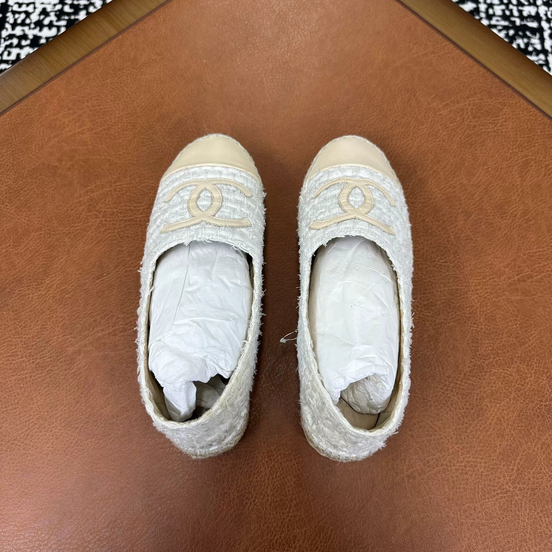 Chanel Chanel Lowtop Sneakers it_35 Women Size US 5 / IT 35 - 4 Thumbnail
