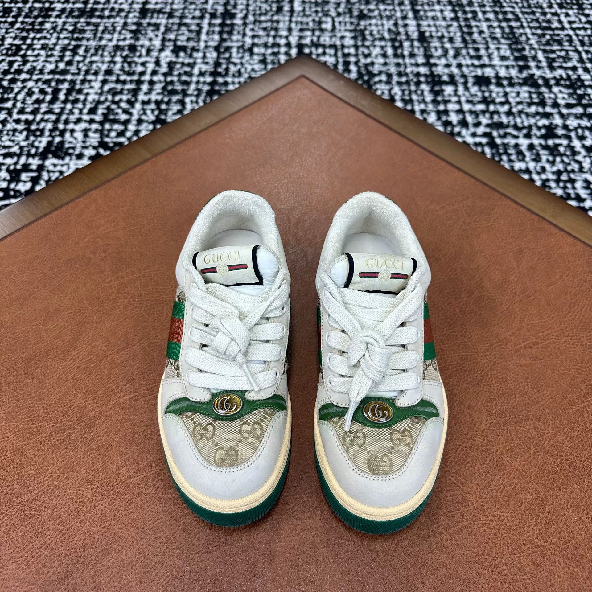 Gucci Gucci Green Lowtop Sneakers it_34-5 Women Size US 4.5 / IT 34.5 - 2 Thumbnail