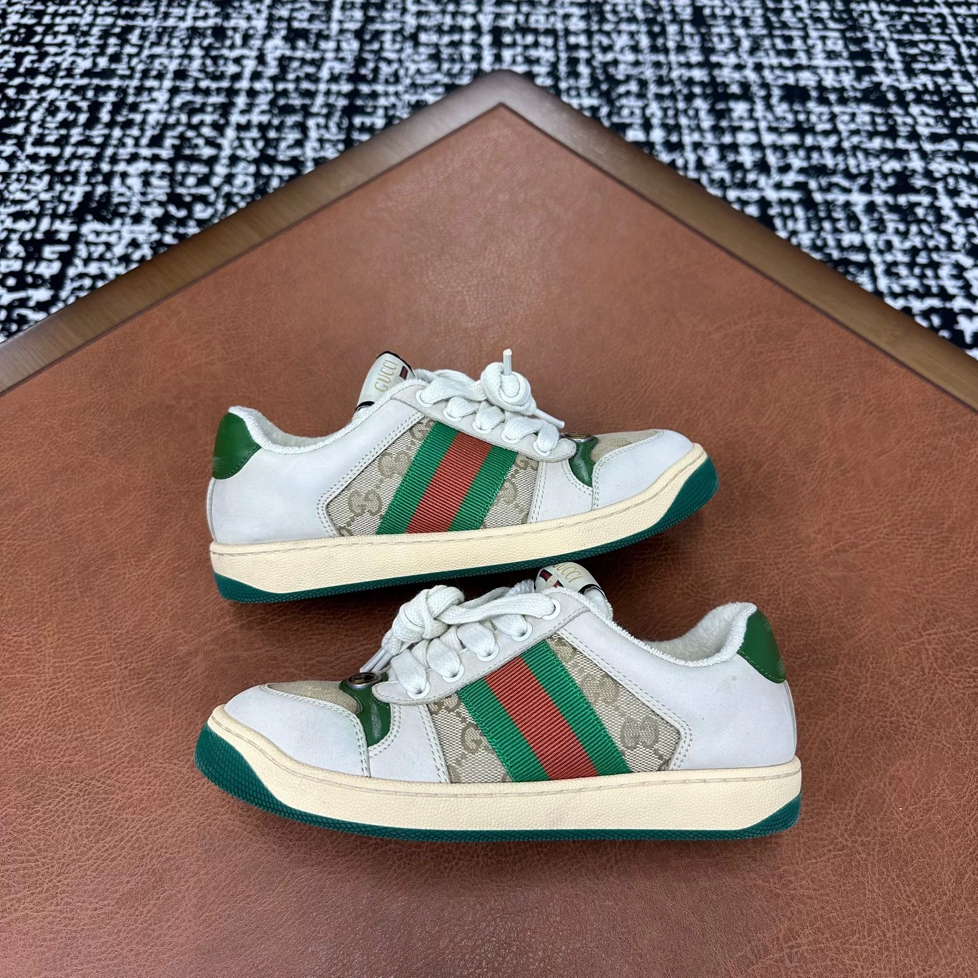 Gucci Gucci Green Lowtop Sneakers it_34-5 Women Size US 4.5 / IT 34.5 - 6 Thumbnail