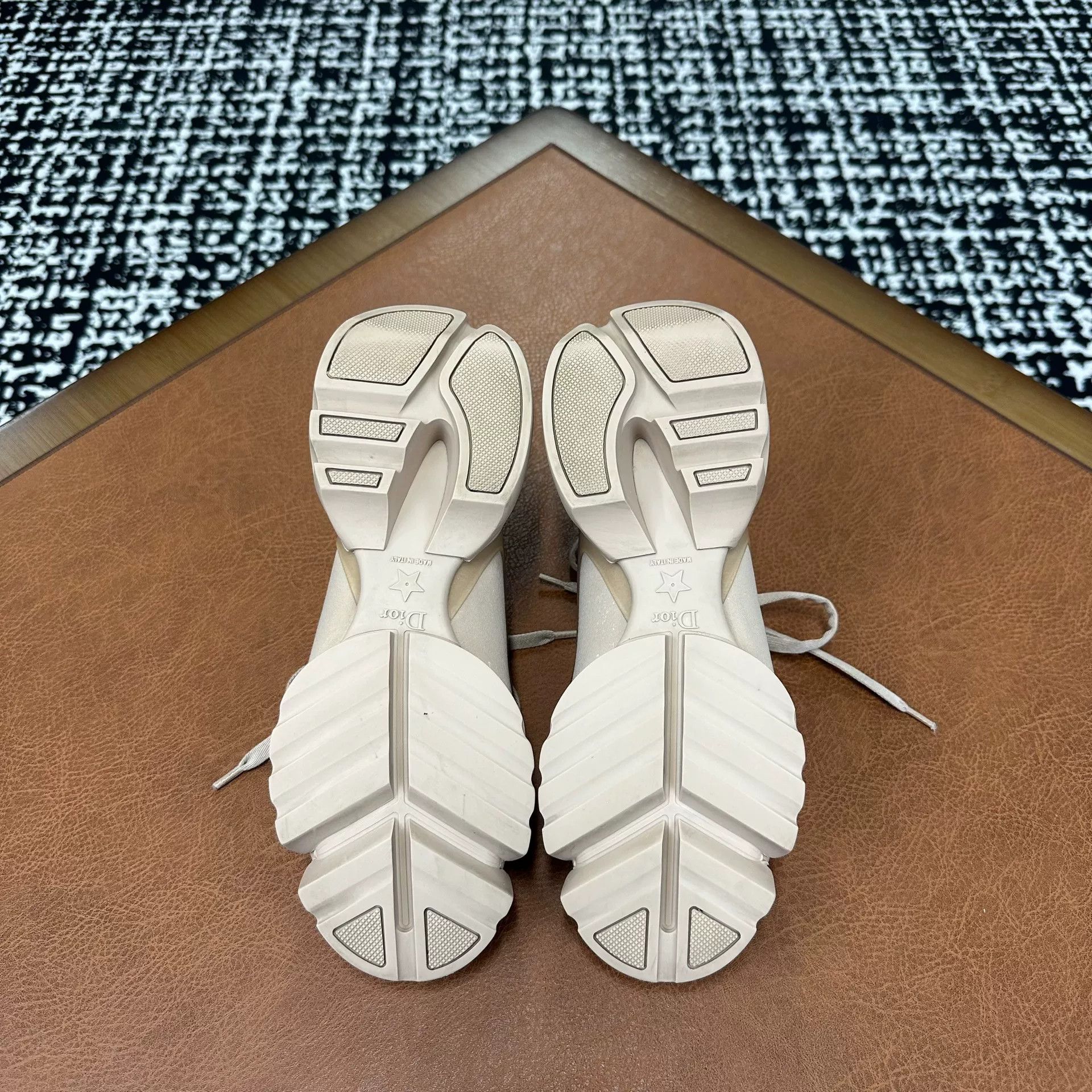 Dior Dior Lowtop Sneakers it_36 Women Size US 6 / IT 36 - 8 Thumbnail