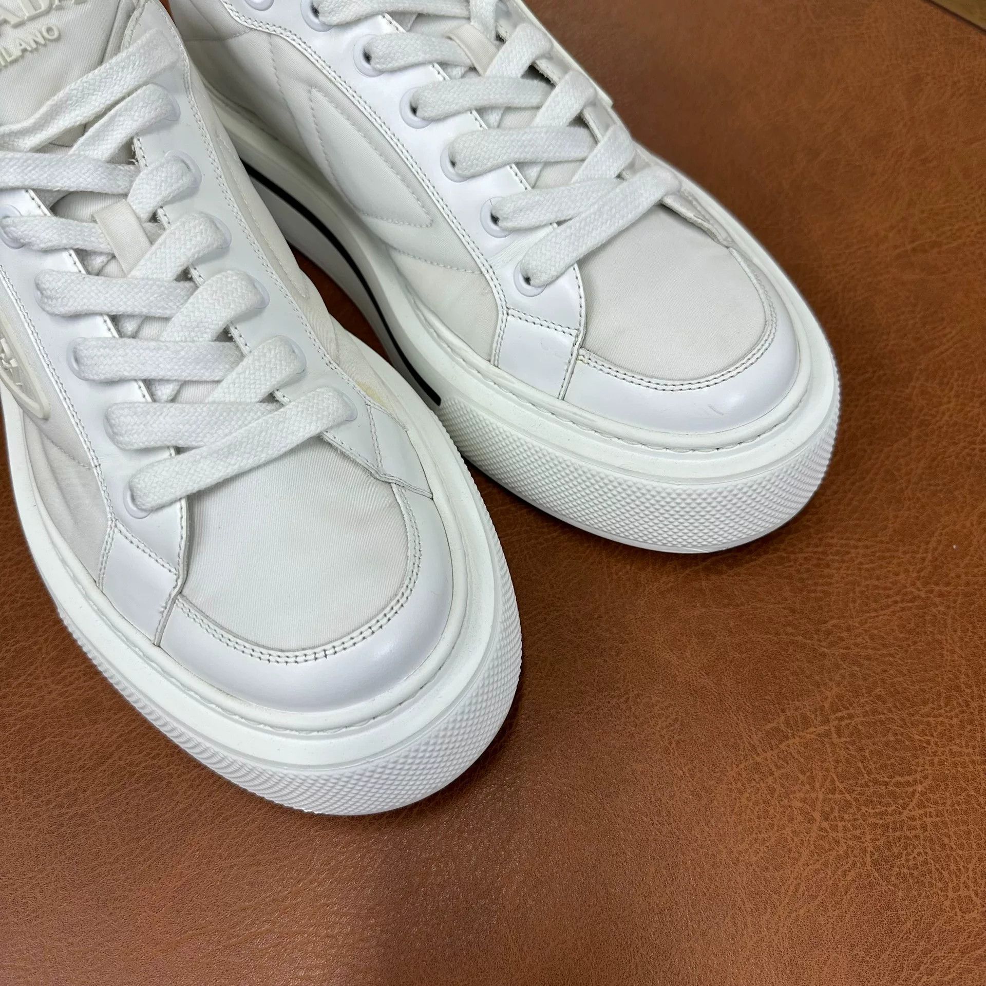 Prada Prada Casual White Lowtop Sneakers 10 Men Size US 10 / EU 43 - 7 Thumbnail