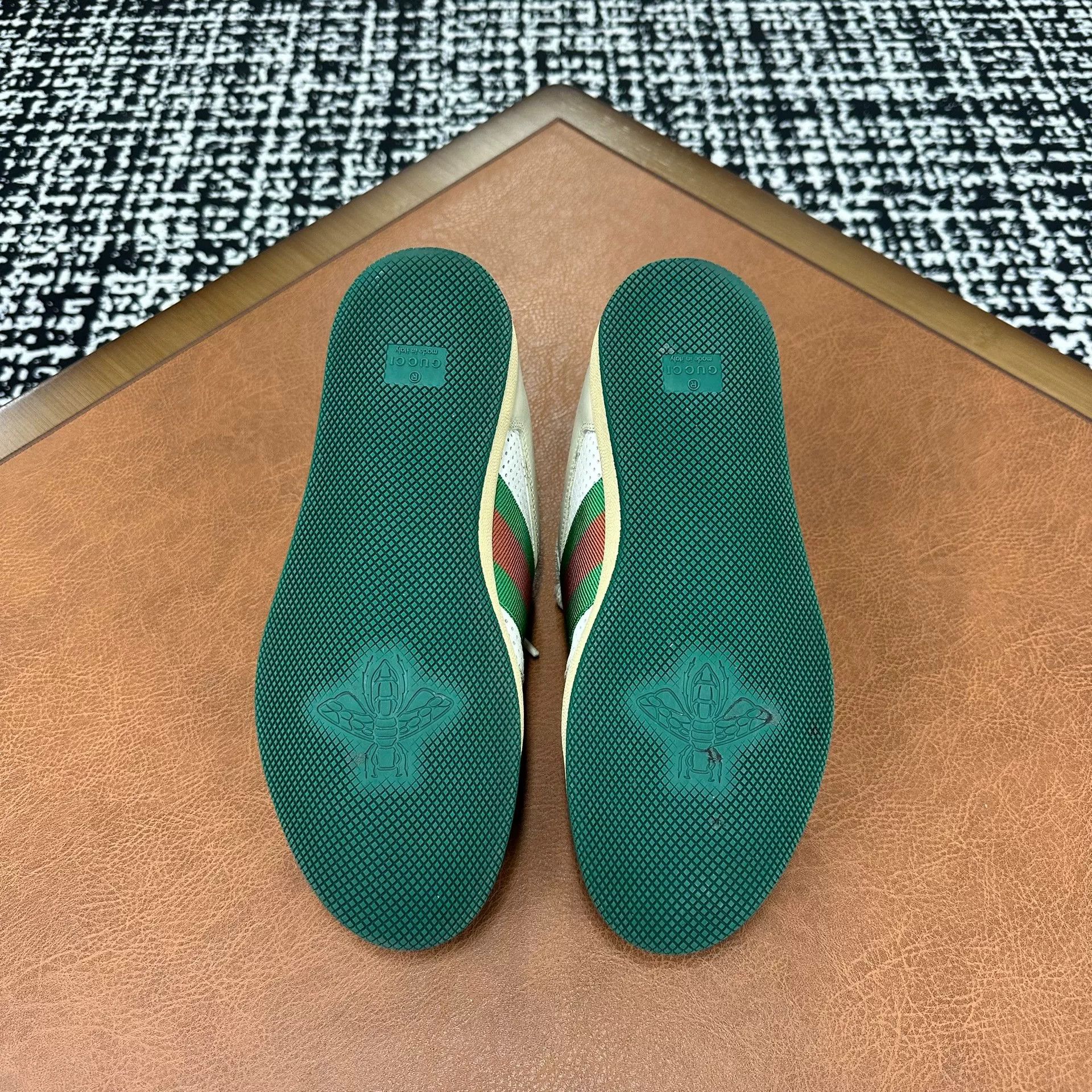 Gucci Gucci Green Lowtop Sneakers 7 Men Size US 7 / EU 40 - 7 Thumbnail