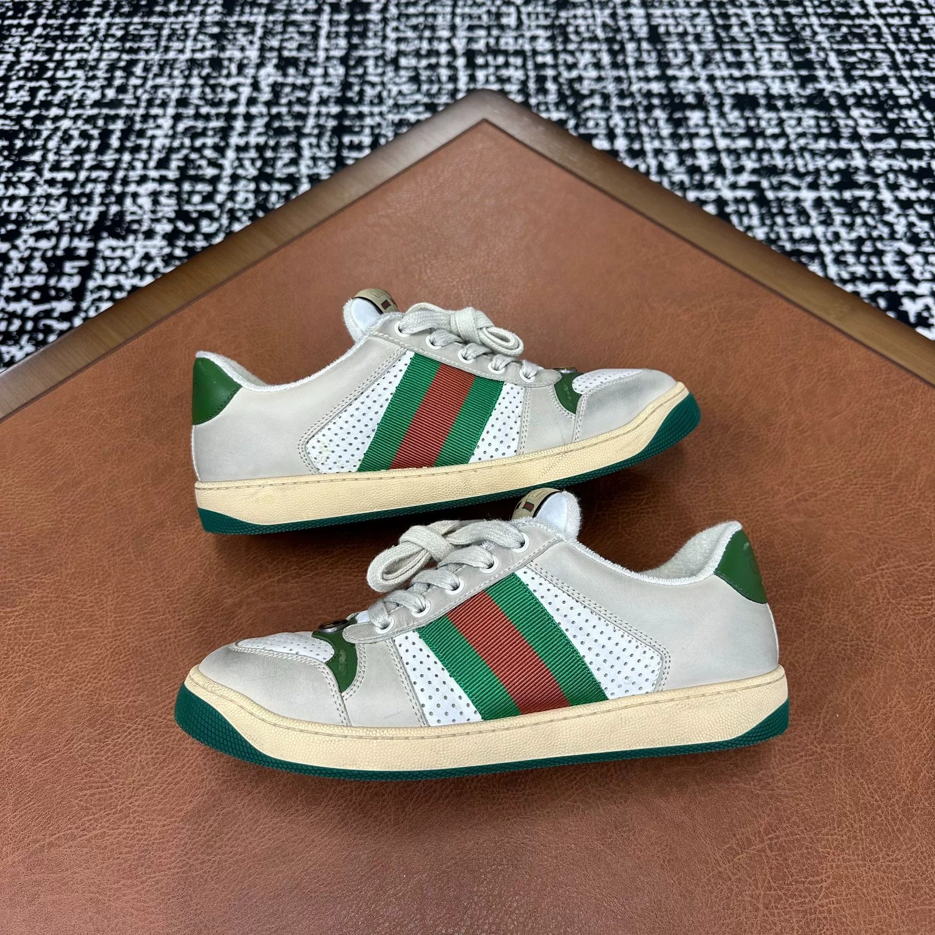 Gucci Gucci Green Lowtop Sneakers 7 Men Size US 7 / EU 40 - 5 Thumbnail