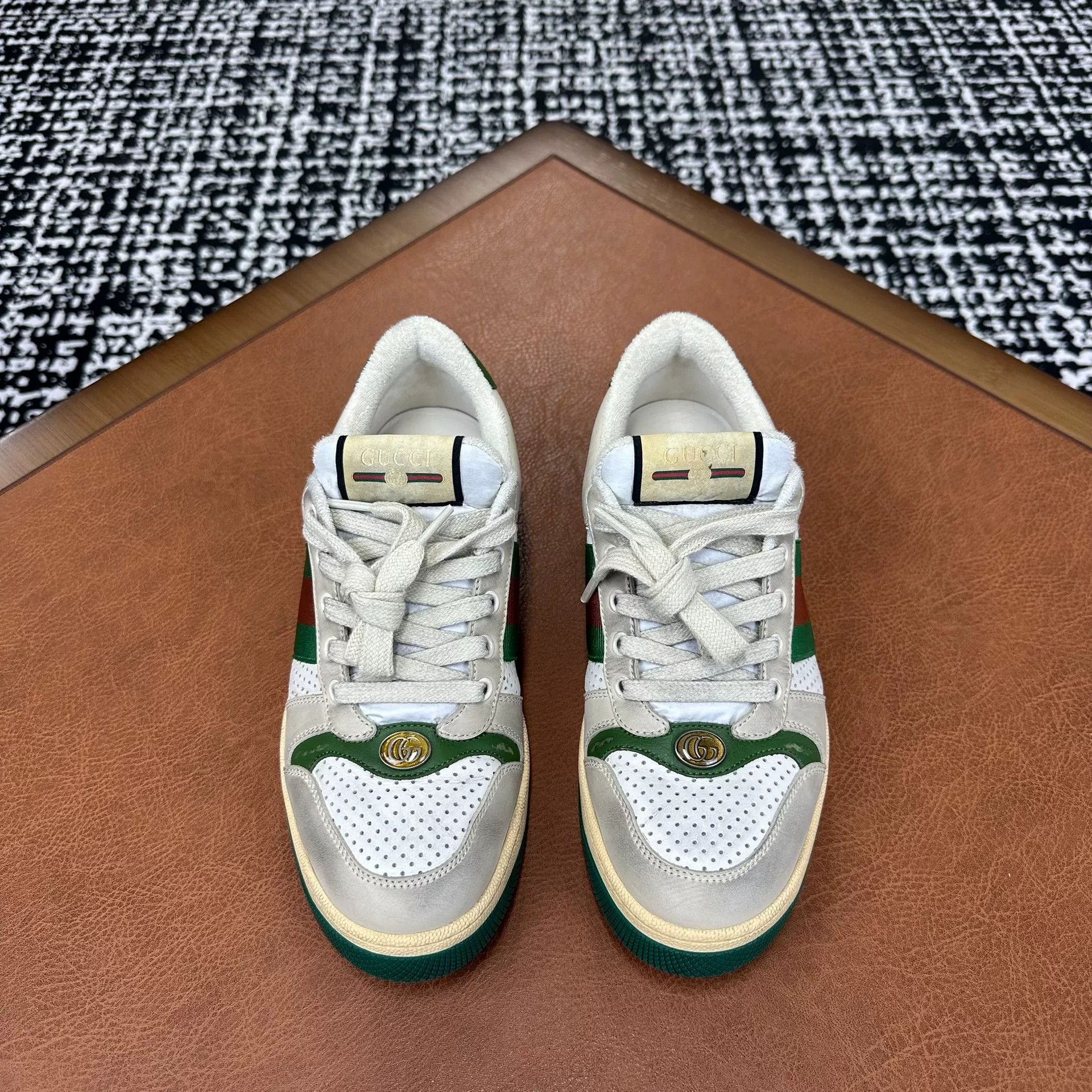 Gucci Gucci Green Lowtop Sneakers 7 Men Size US 7 / EU 40 - 2 Thumbnail