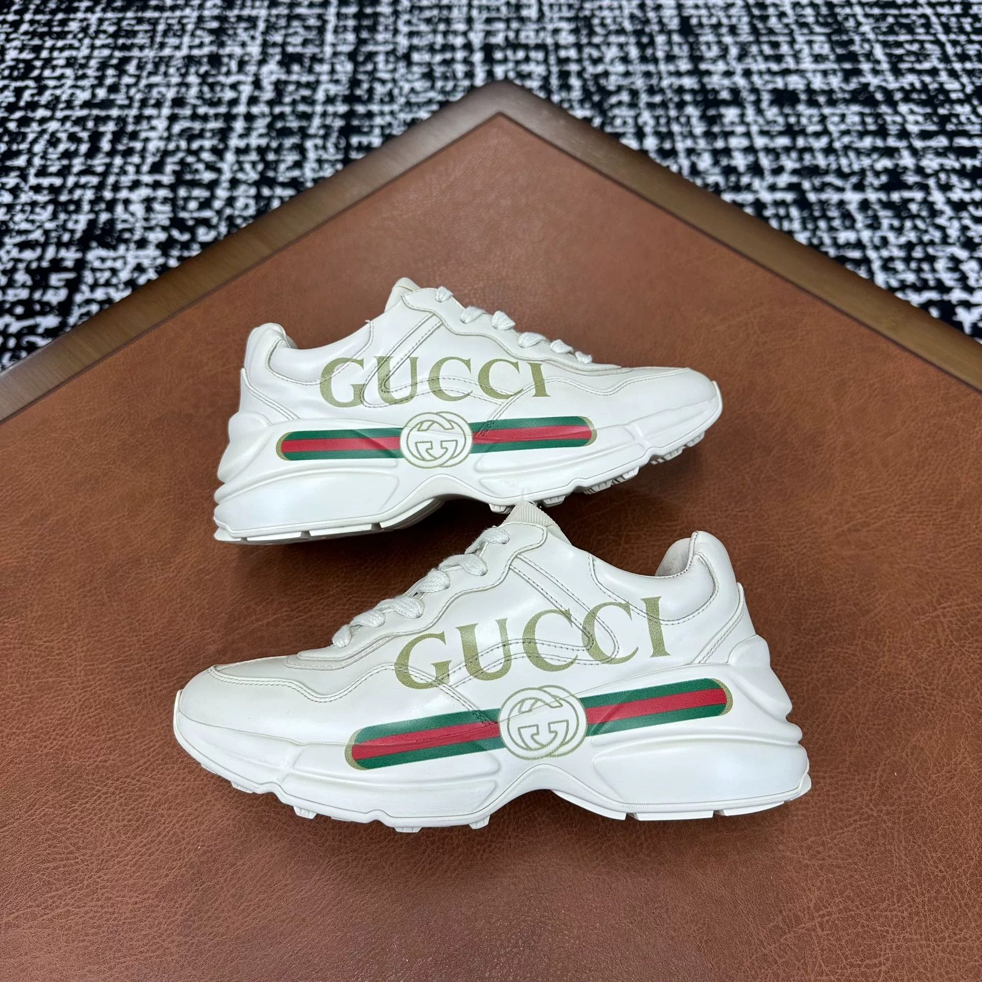Gucci Gucci Printed Lowtop Sneakers it_35-5 Women Size US 5.5 / IT 35.5 - 6 Thumbnail