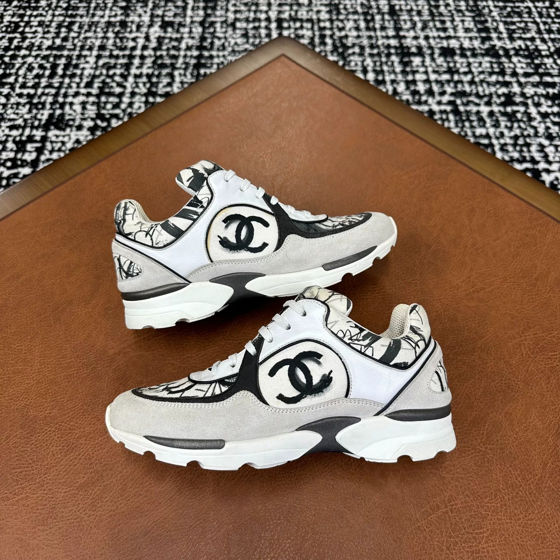 Chanel Chanel Casual Black Lowtop Sneakers it_36 Women Size US 6 / IT 36 - 4 Thumbnail