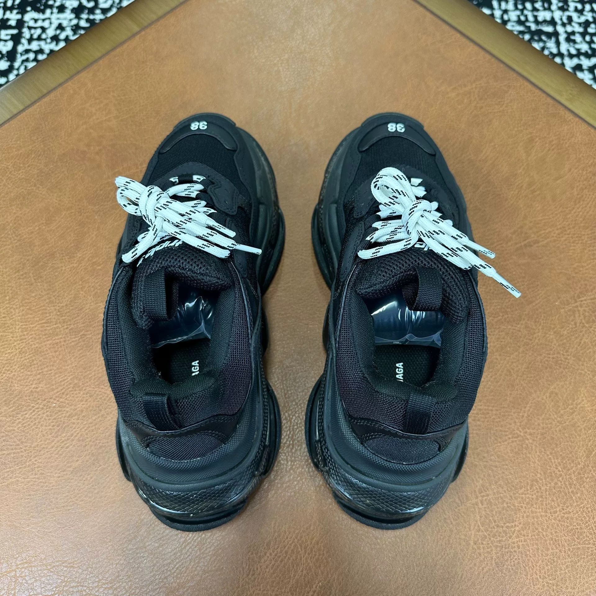 Balenciaga Balenciaga Lowtop Sneakers it_38 Women Size US 8 / IT 38 - 3 Thumbnail