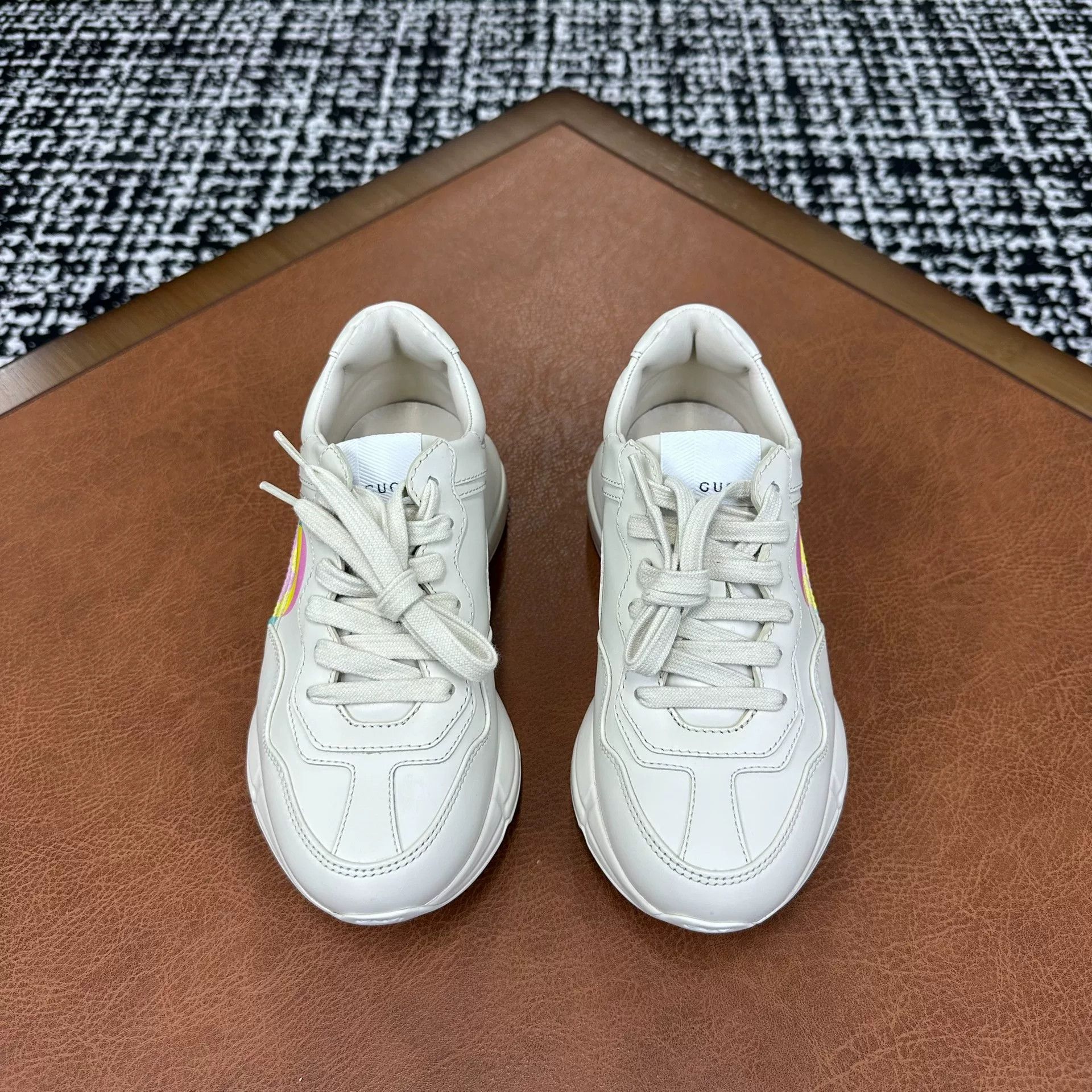 Gucci Gucci Lowtop Sneakers it_34-5 Women Size US 4.5 / IT 34.5 - 4 Thumbnail