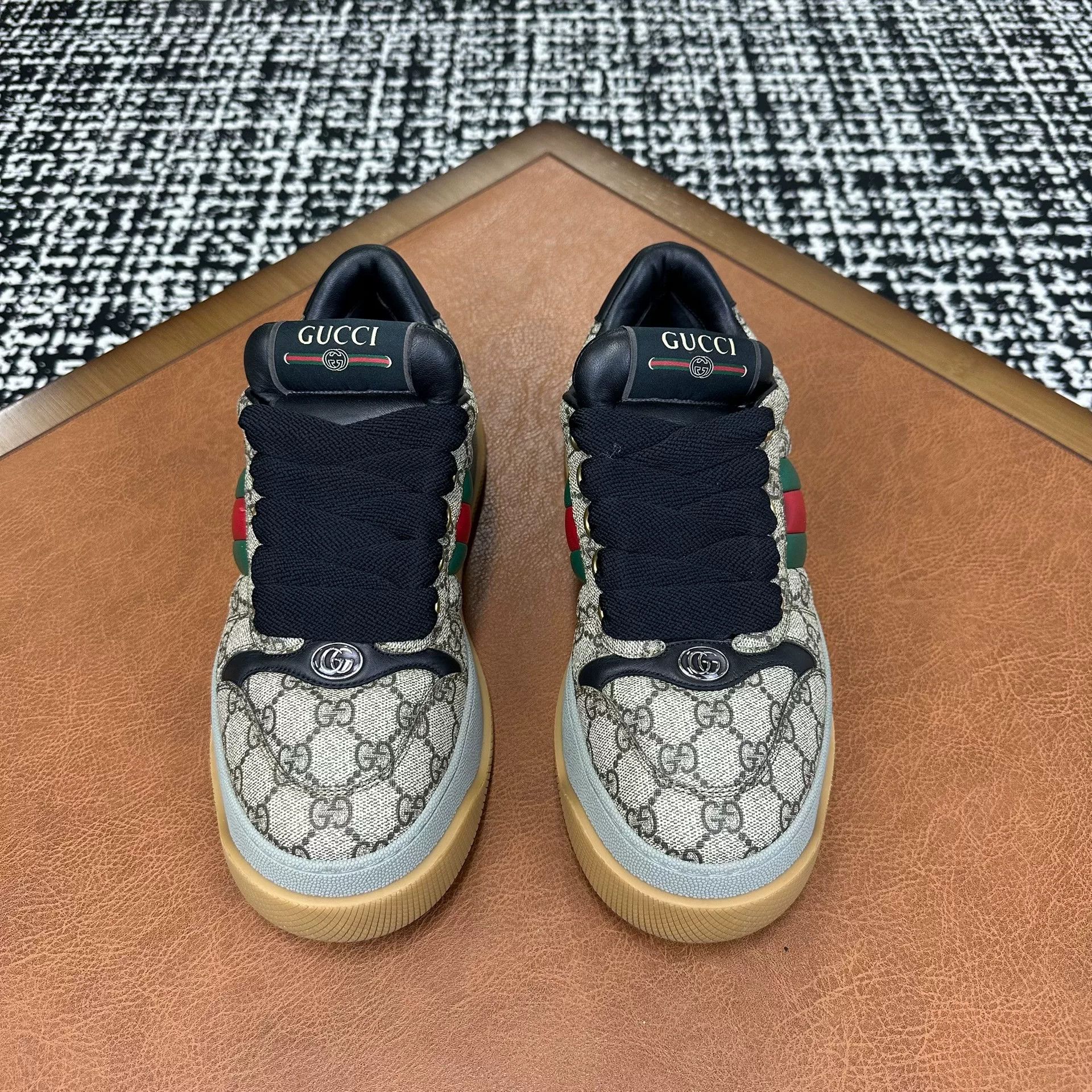 Gucci Gucci Brown Lowtop Sneakers 9 Men Size US 9 / EU 42 - 2 Thumbnail