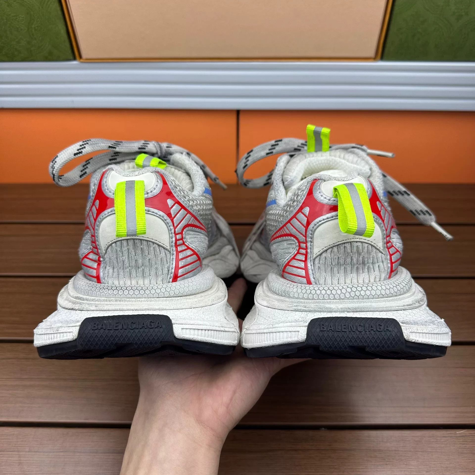 Balenciaga Balenciaga Distressed Multi Lowtop Sneakers it_37 Women Size US 7 / IT 37 - 6 Thumbnail
