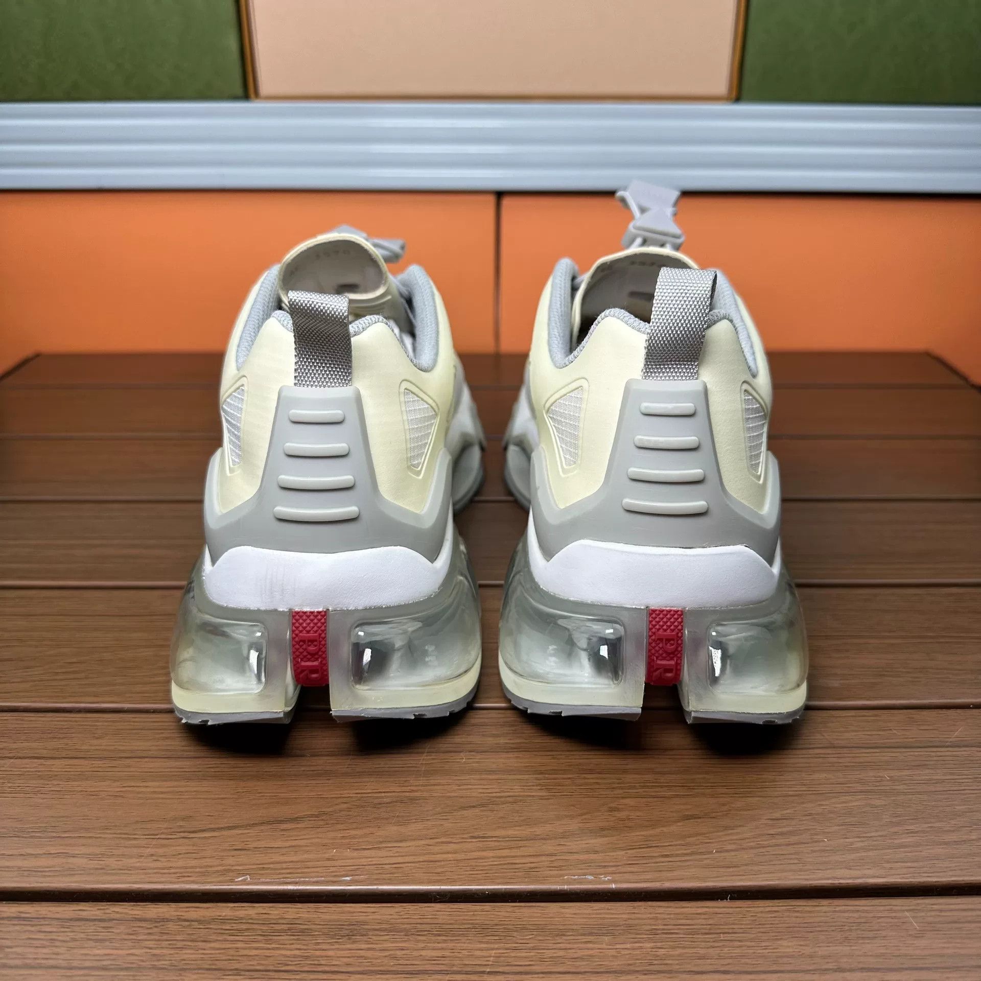 Prada Prada Casual Lowtop Sneakers 9 Men Size US 9 / EU 42 - 6 Thumbnail