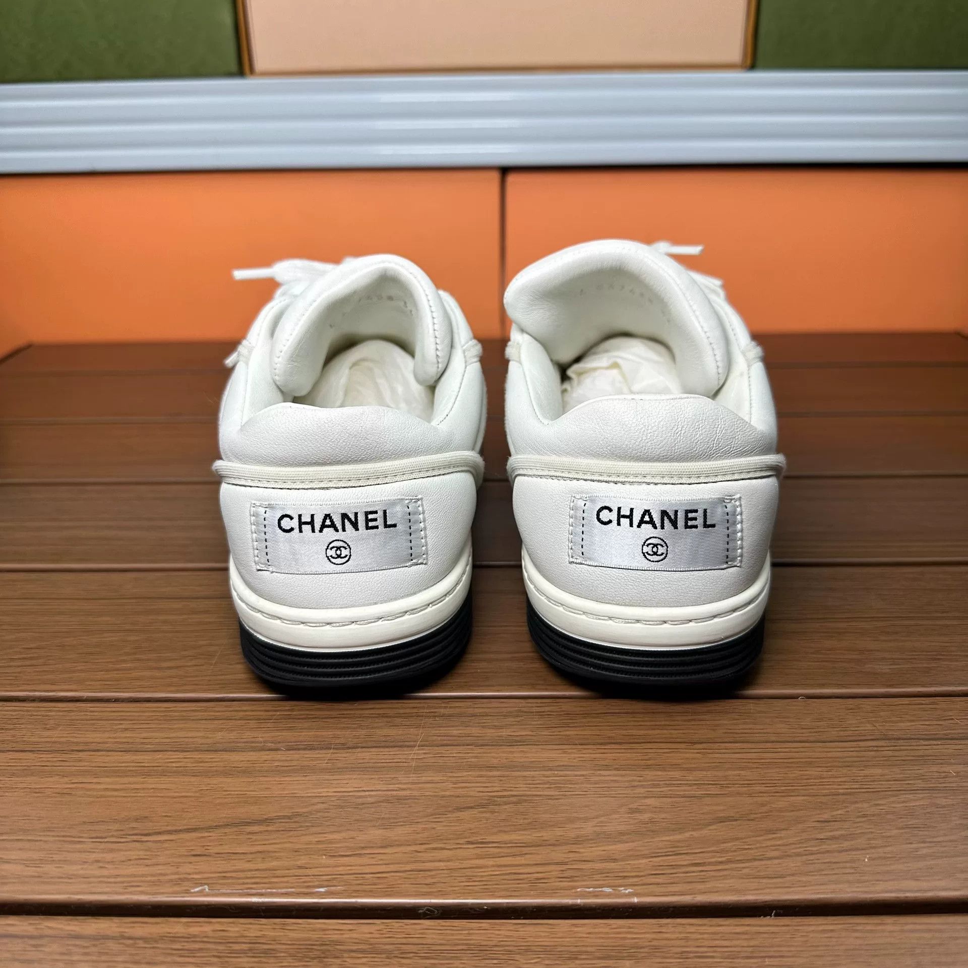 Chanel Chanel White Lowtop Sneakers it_36 Women Size US 6 / IT 36 - 6 Thumbnail
