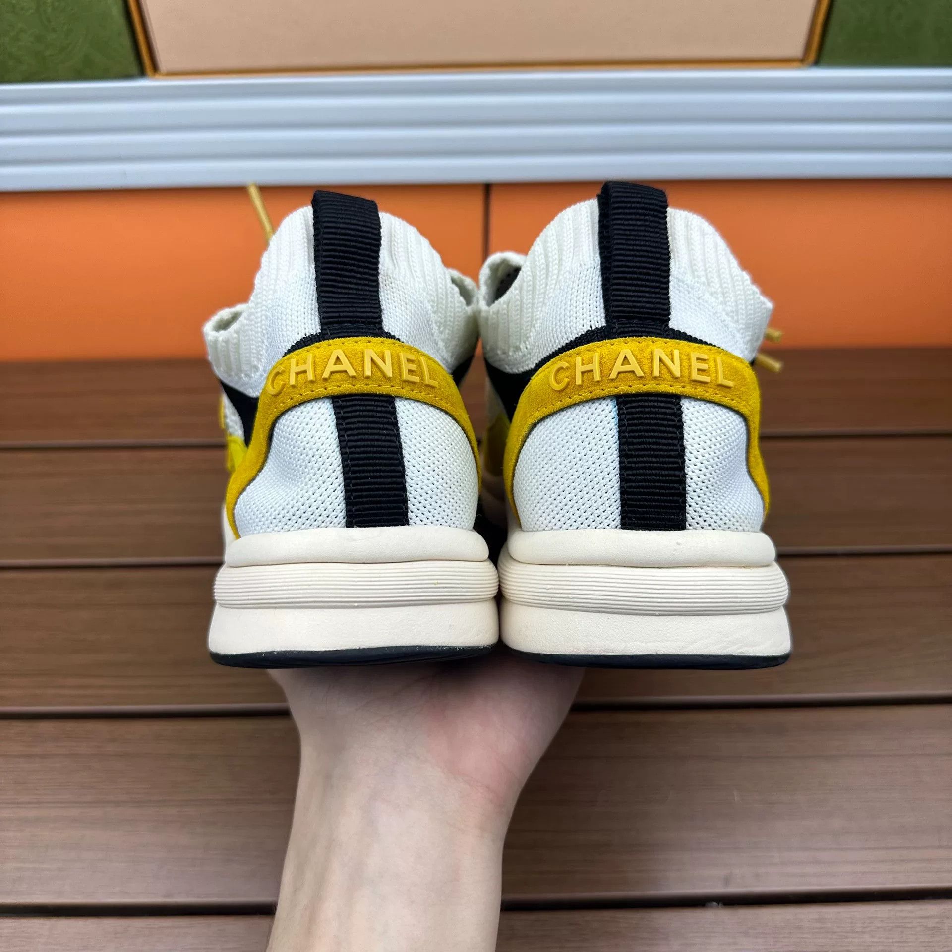 Chanel Chanel Casual Yellow Lowtop Sneakers it_37 Women Size US 7 / IT 37 - 6 Thumbnail