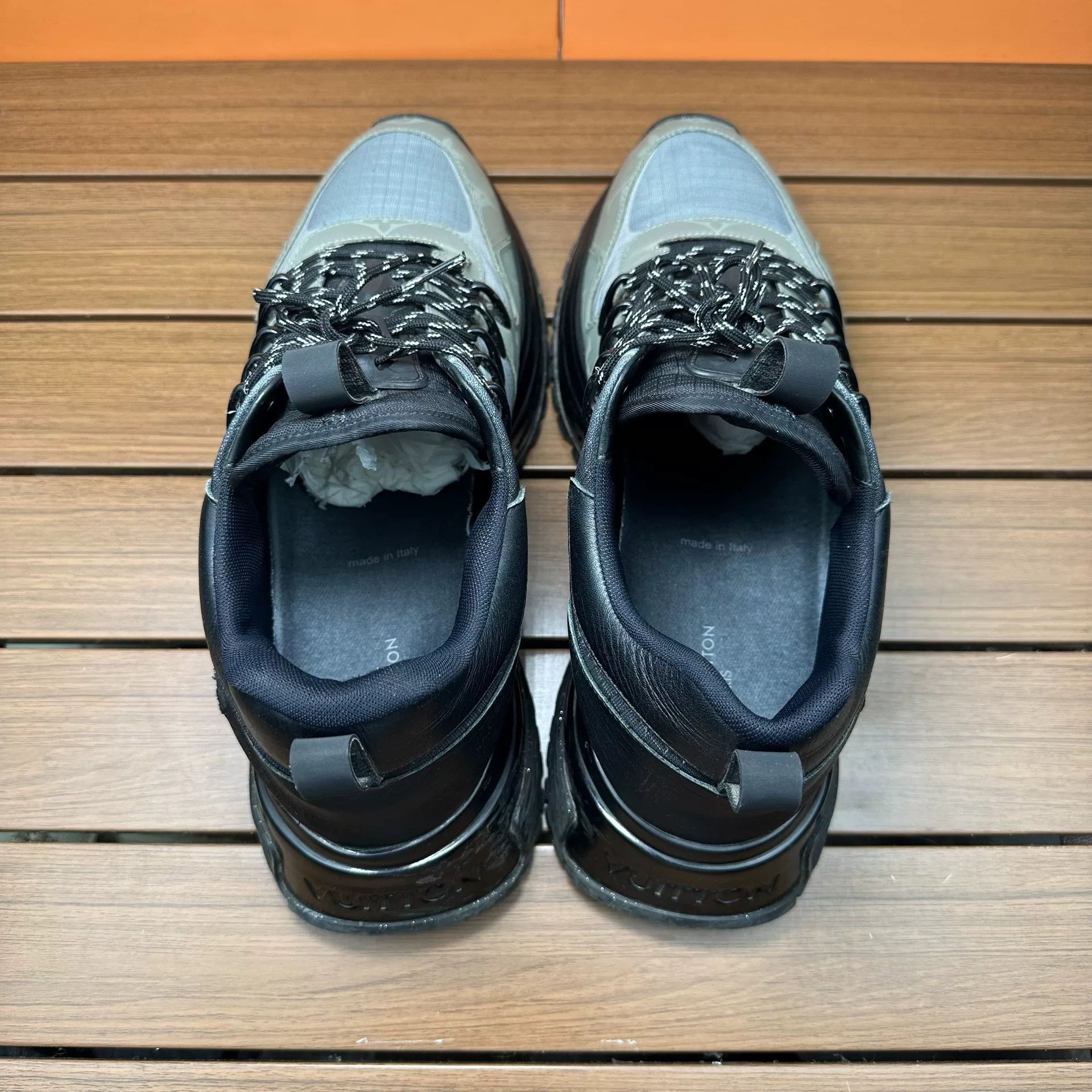 Louis Vuitton Louis Vuitton Green Lowtop Sneakers 8 Men Size US 8 / EU 41 - 7 Thumbnail