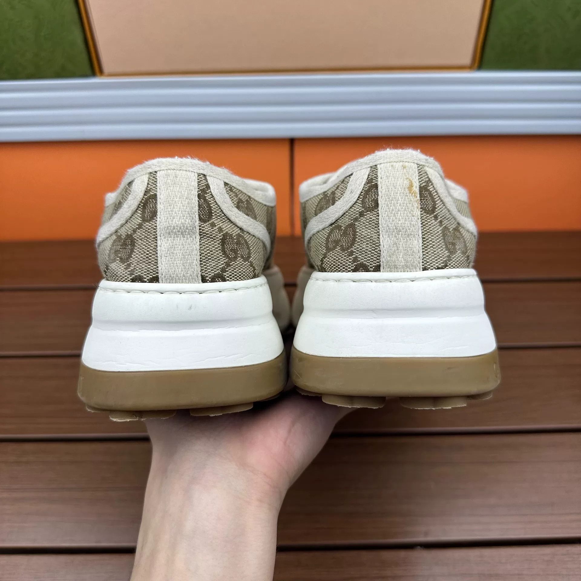 Gucci Gucci Brown Lowtop Sneakers it_37 Women Size US 7 / IT 37 - 8 Thumbnail