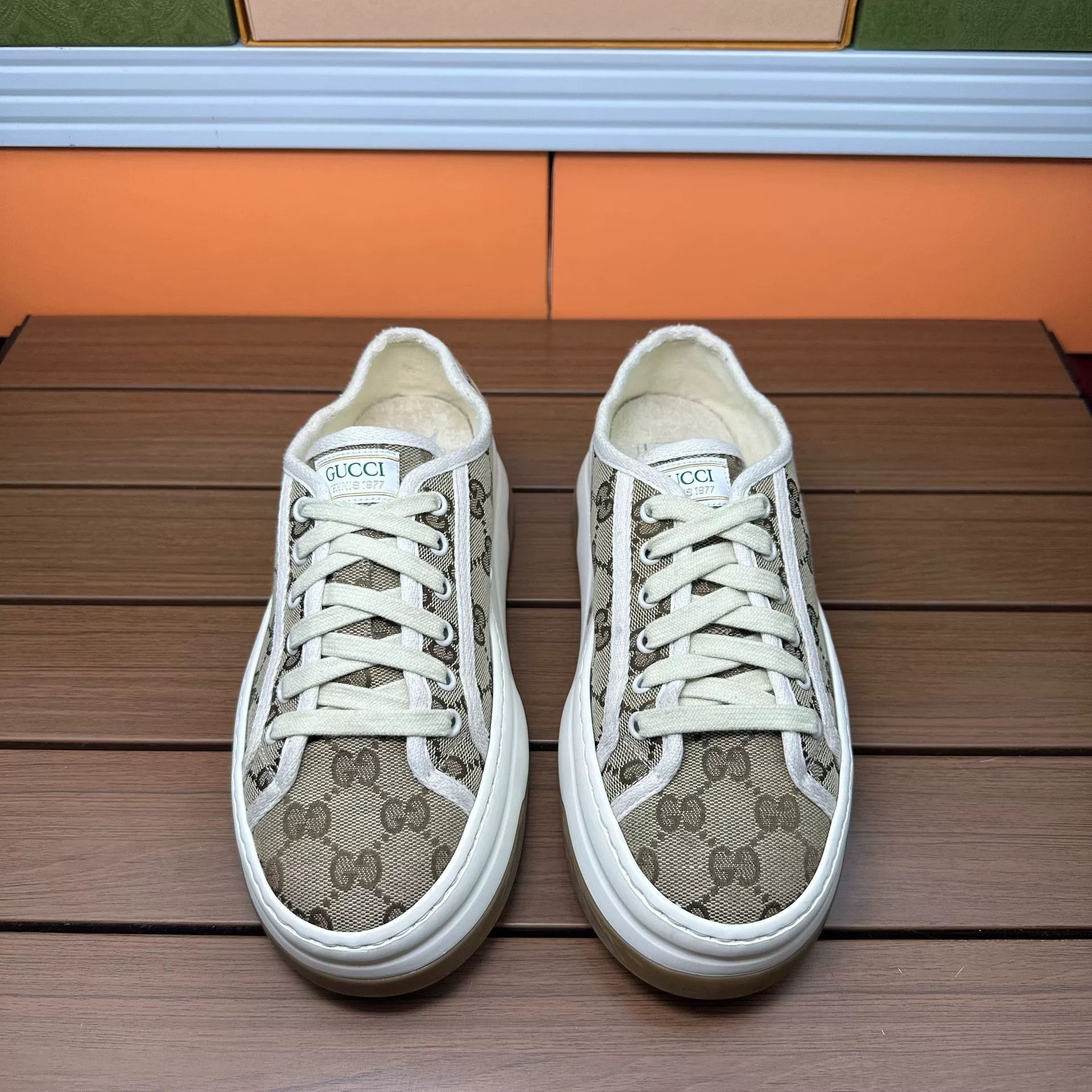 Gucci Gucci Brown Lowtop Sneakers it_37 Women Size US 7 / IT 37 - 4 Thumbnail