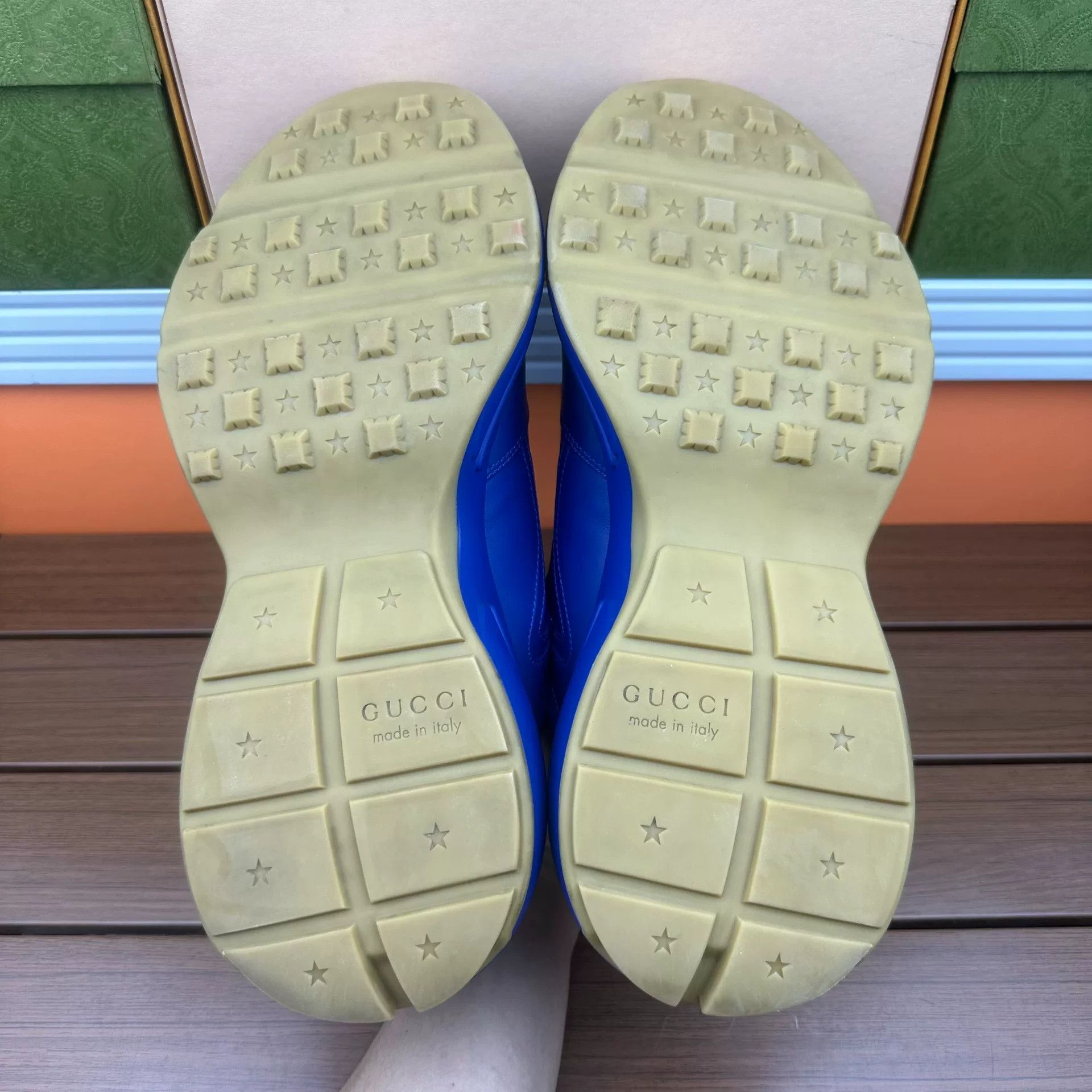 Gucci Gucci Blue Lowtop Sneakers 9 Men Size US 9 / EU 42 - 8 Thumbnail