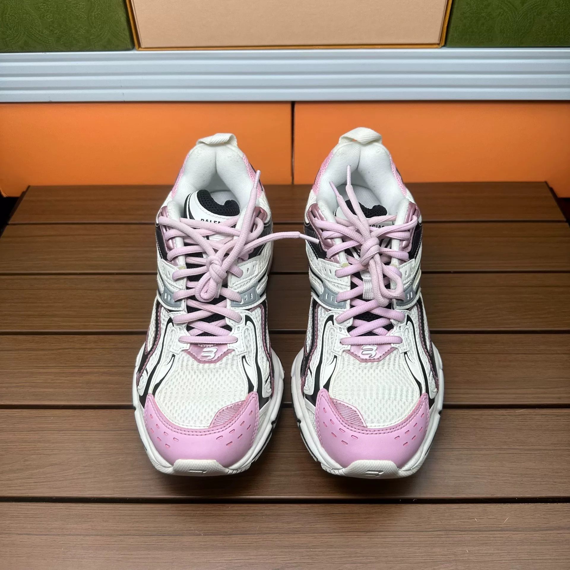 Balenciaga Balenciaga Pink Lowtop Sneakers it_38 Women Size US 8 / IT 38 - 4 Thumbnail
