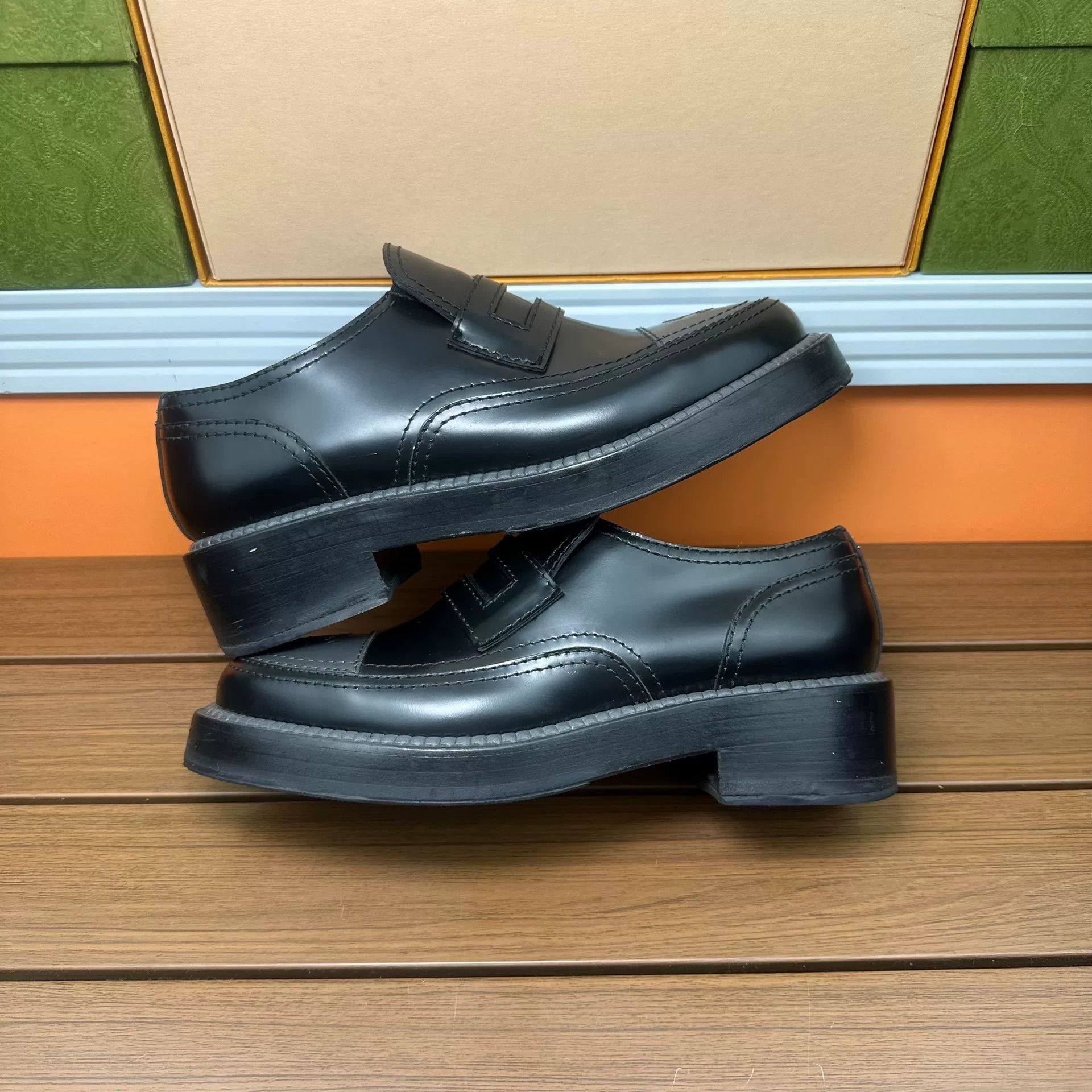 Chanel Chanel Black Lowtop Sneakers it_38 Women Size US 8 / IT 38 - 2 Thumbnail