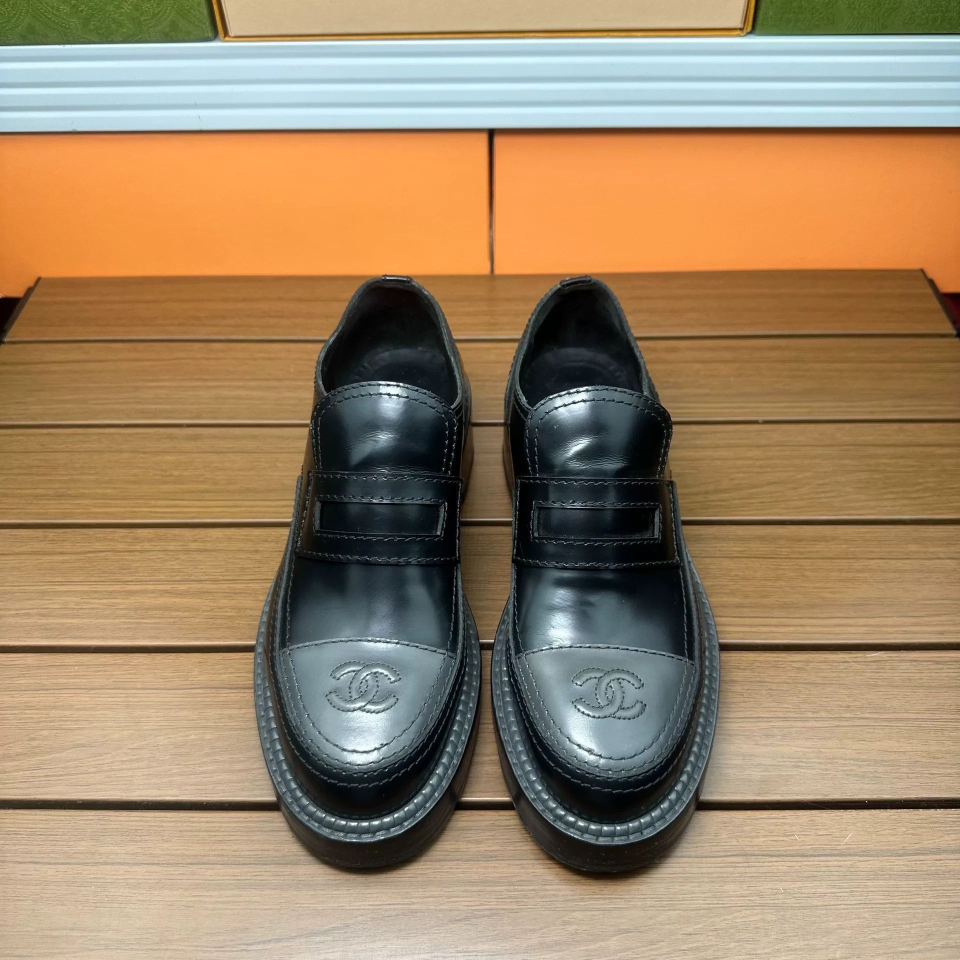 Chanel Chanel Black Lowtop Sneakers it_38 Women Size US 8 / IT 38 - 4 Thumbnail