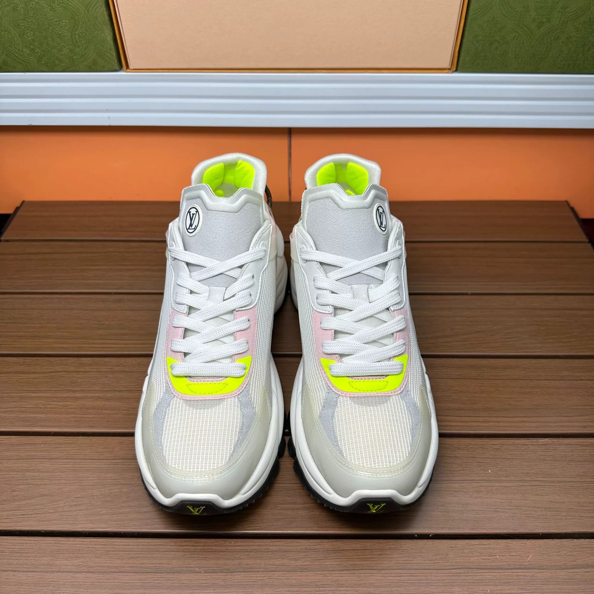 Louis Vuitton Louis Vuitton Casual Pink Lowtop Sneakers it_38-5 Women Size US 8.5 / IT 38.5 - 4 Thumbnail