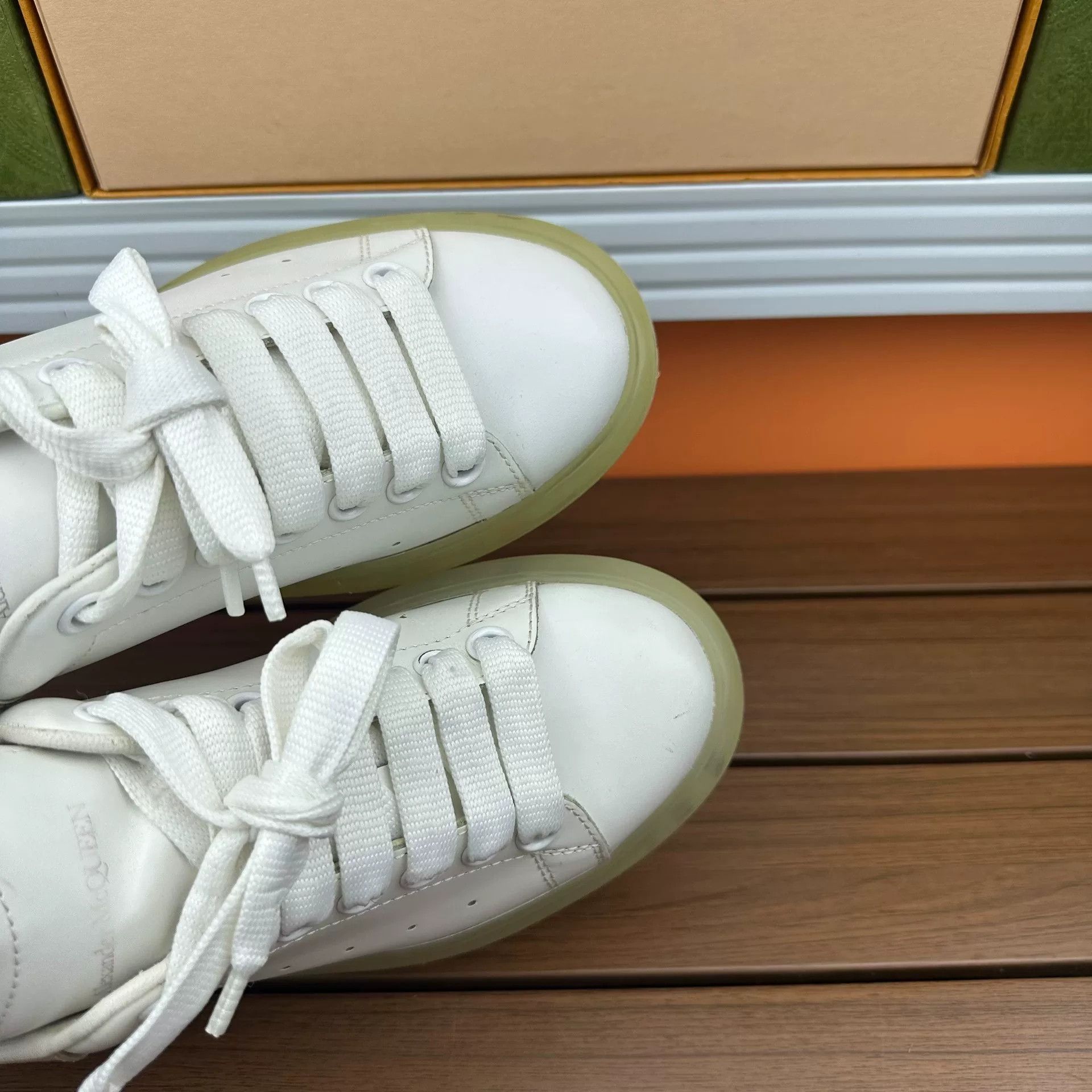 Alexander McQueen Alexander McQueen Laser Lowtop Sneakers it_36-5 Women Size US 6.5 / IT 36.5 - 7 Thumbnail