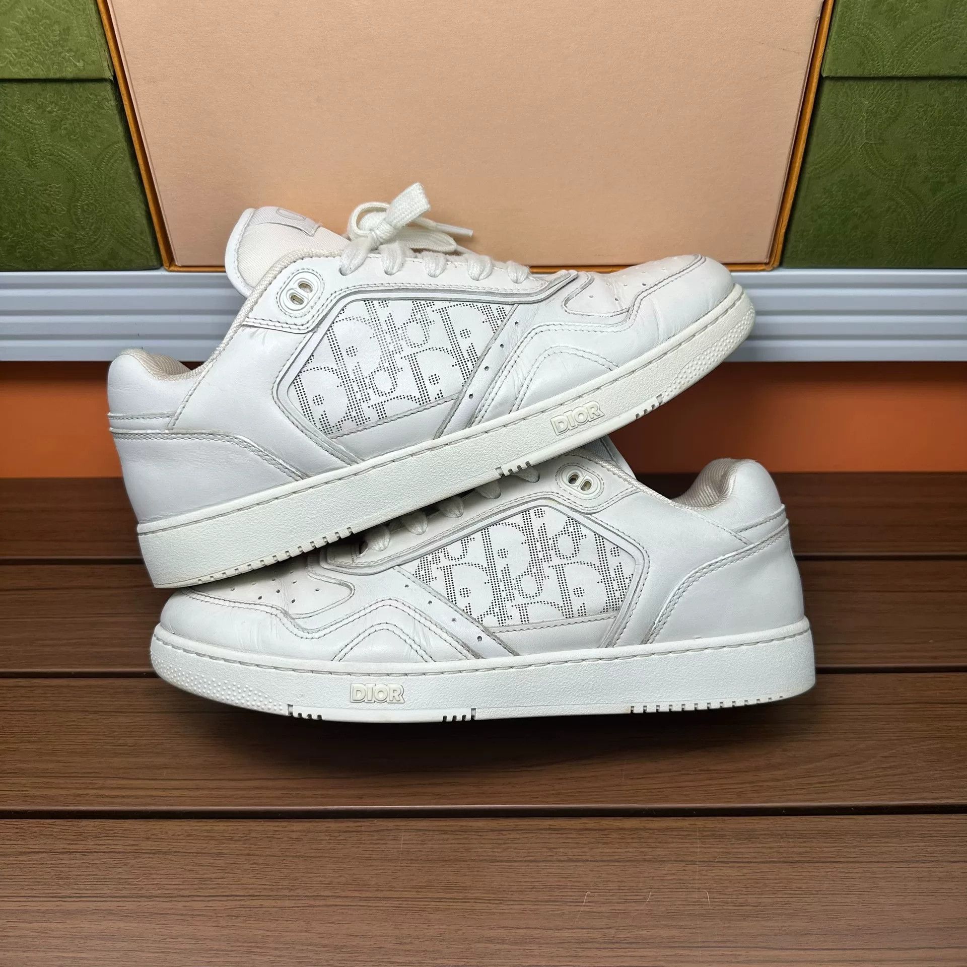 Dior Dior White Lowtop Sneakers 9 Men Size US 9 / EU 42 - 2 Thumbnail