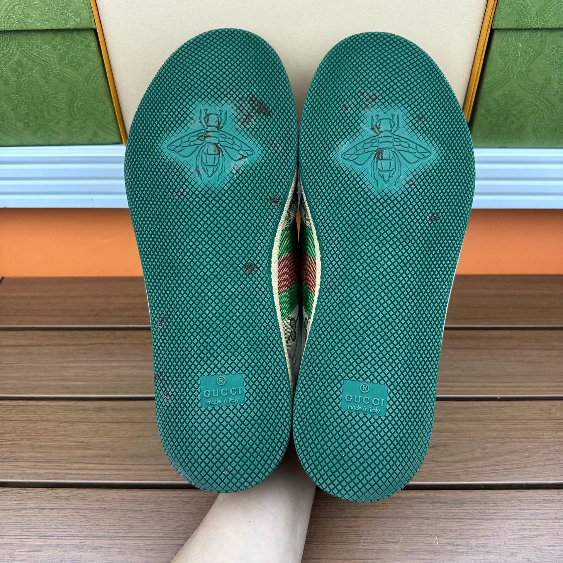 Gucci Gucci Green Lowtop Sneakers 8 Men Size US 8 / EU 41 - 7 Thumbnail