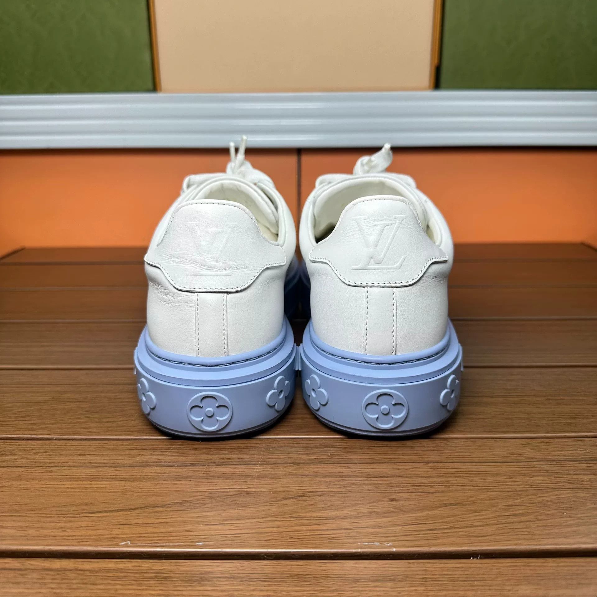 Louis Vuitton Louis Vuitton Blue Lowtop Sneakers it_37 Women Size US 7 / IT 37 - 5 Thumbnail