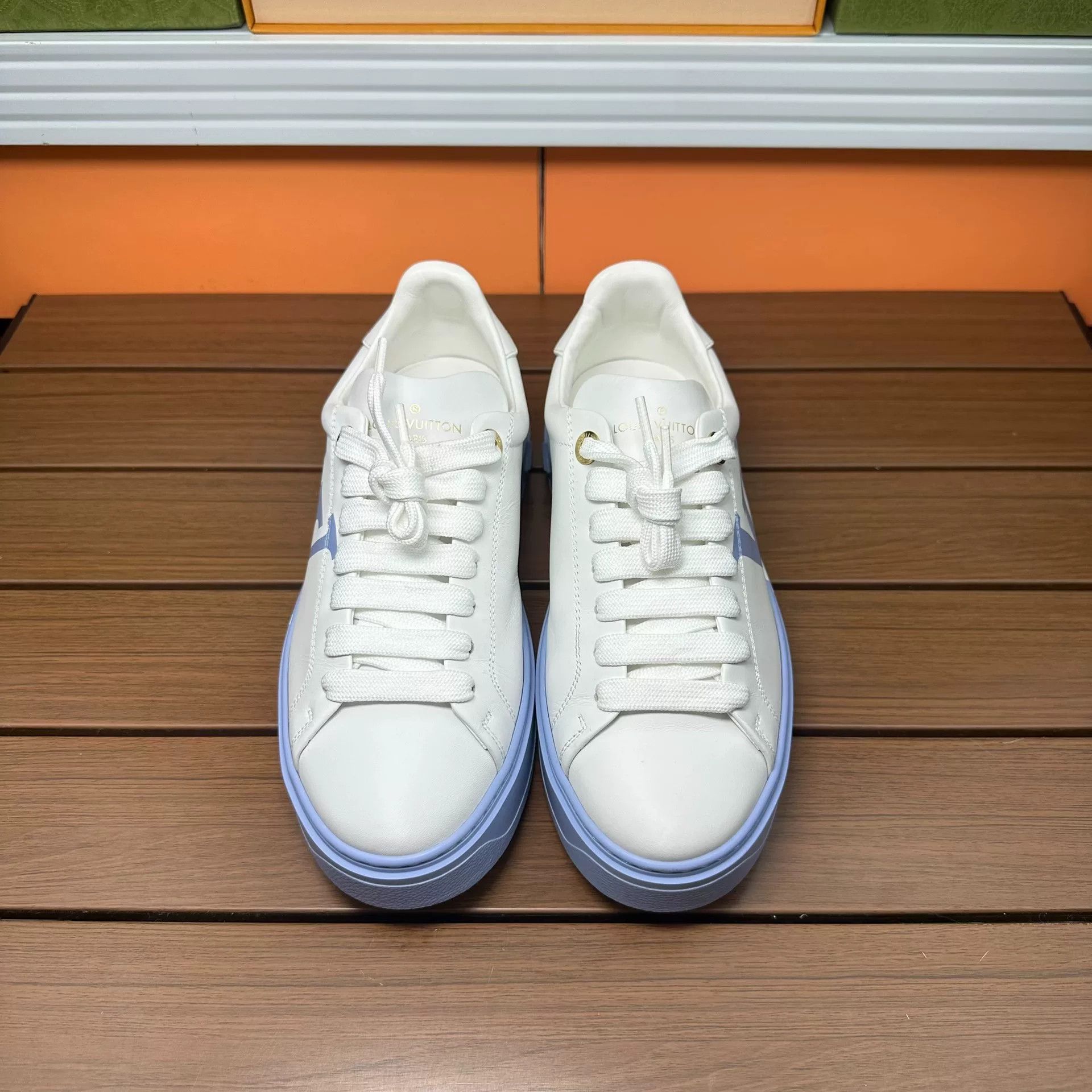 Louis Vuitton Louis Vuitton Blue Lowtop Sneakers it_37 Women Size US 7 / IT 37 - 4 Thumbnail