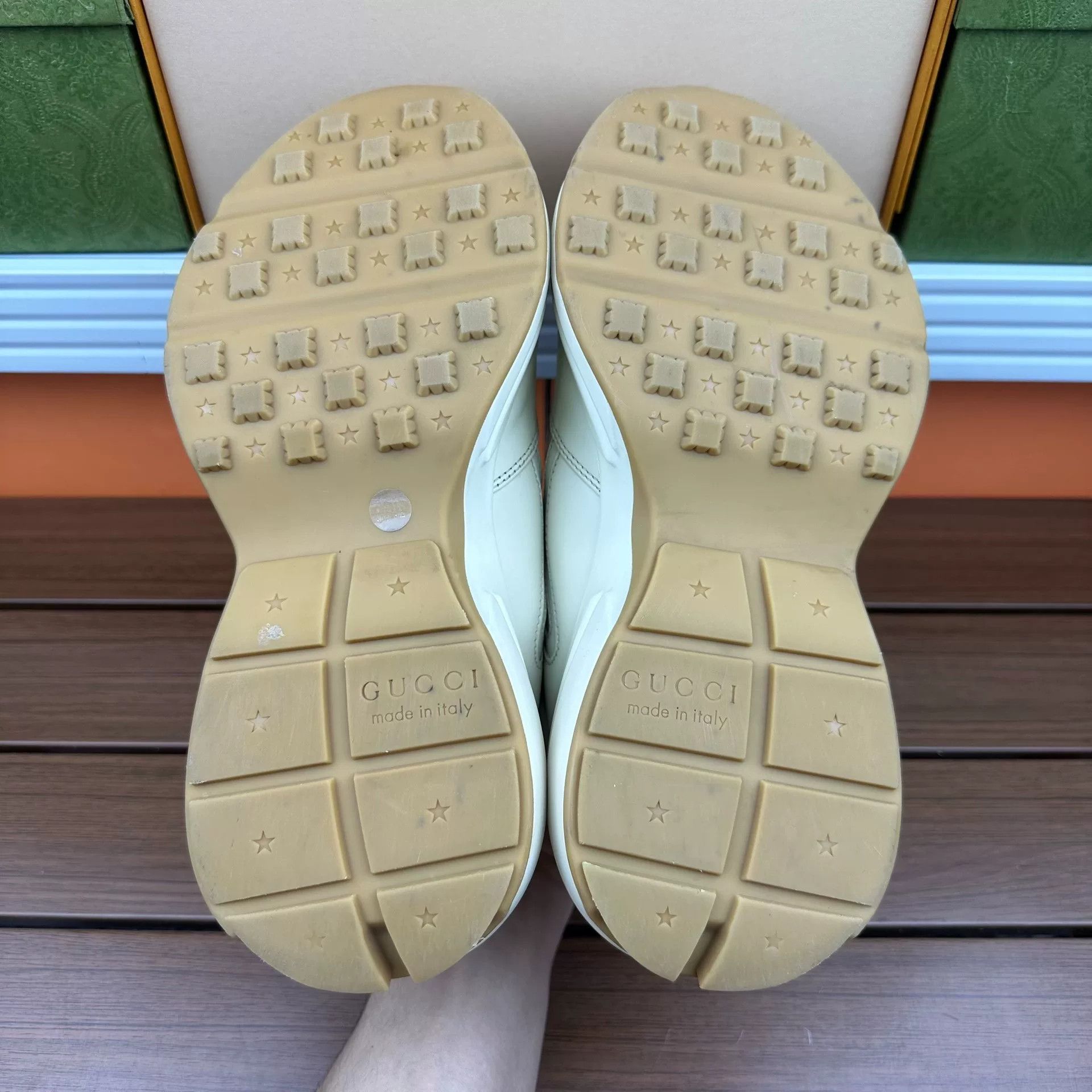Gucci Gucci Collab Printed Lowtop Sneakers it_37-5 Women Size US 7.5 / IT 37.5 - 7 Thumbnail