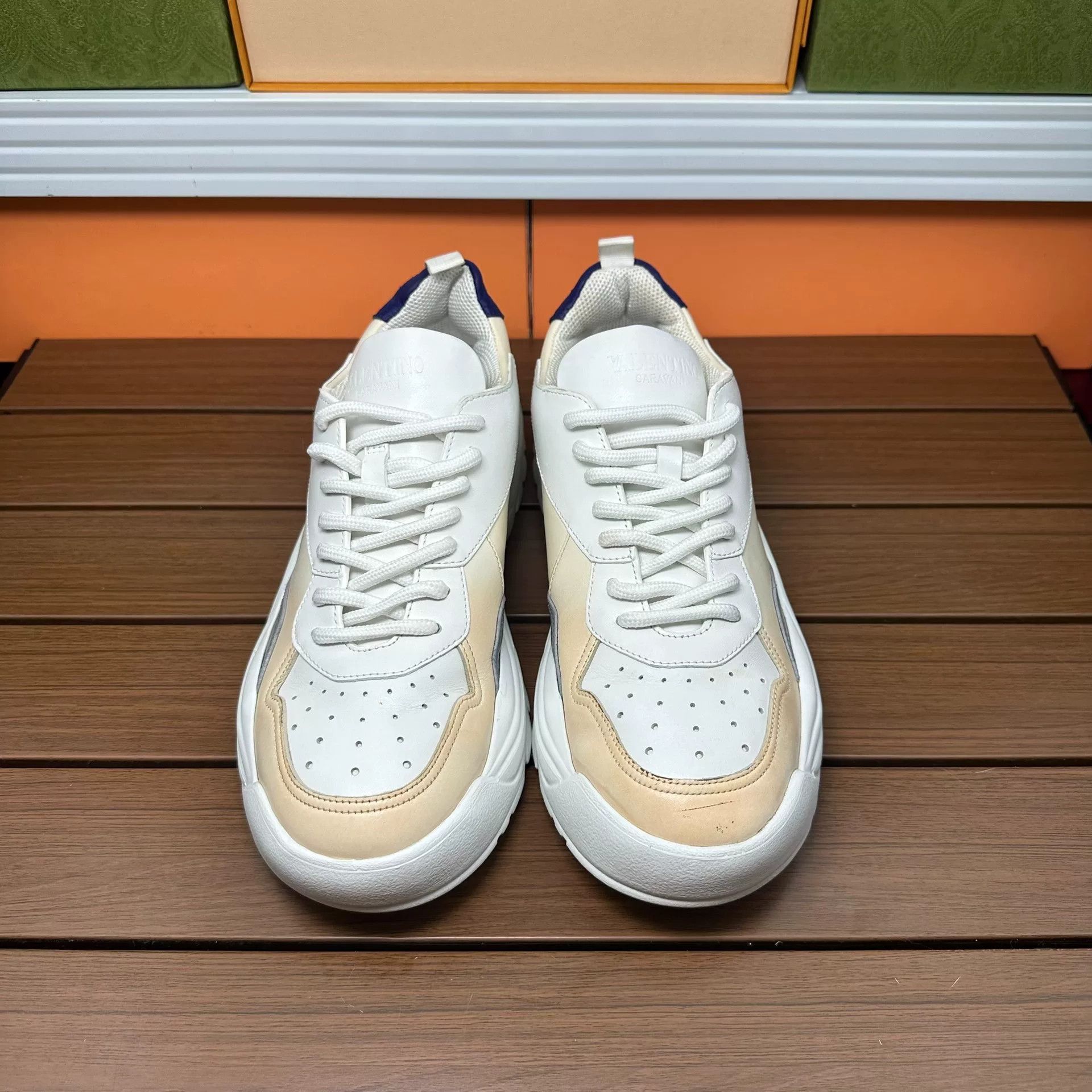 Valentino Valentino Casual Lowtop Sneakers 7 Men Size US 7 / EU 40 - 4 Thumbnail