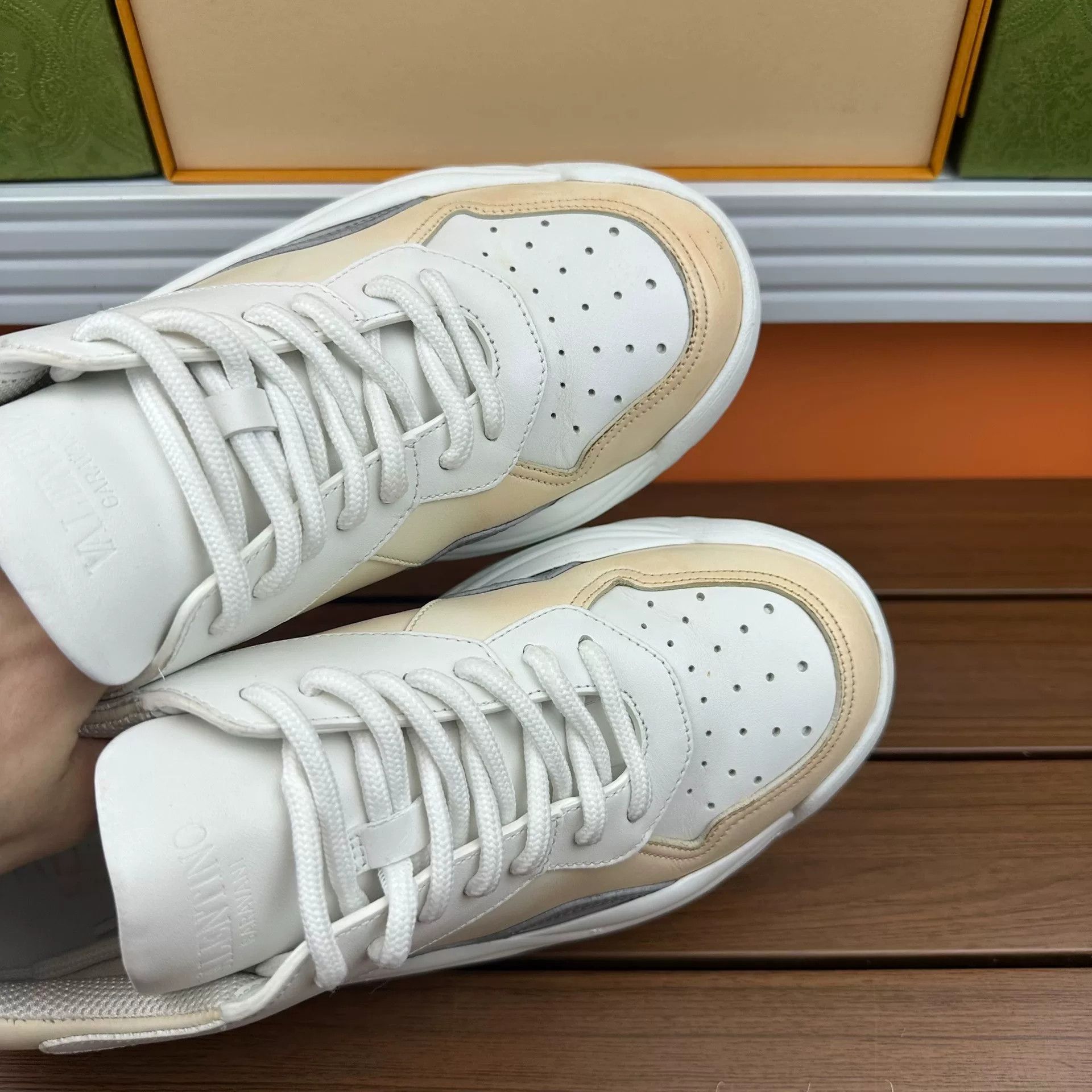 Valentino Valentino Casual Lowtop Sneakers 7 Men Size US 7 / EU 40 - 7 Thumbnail