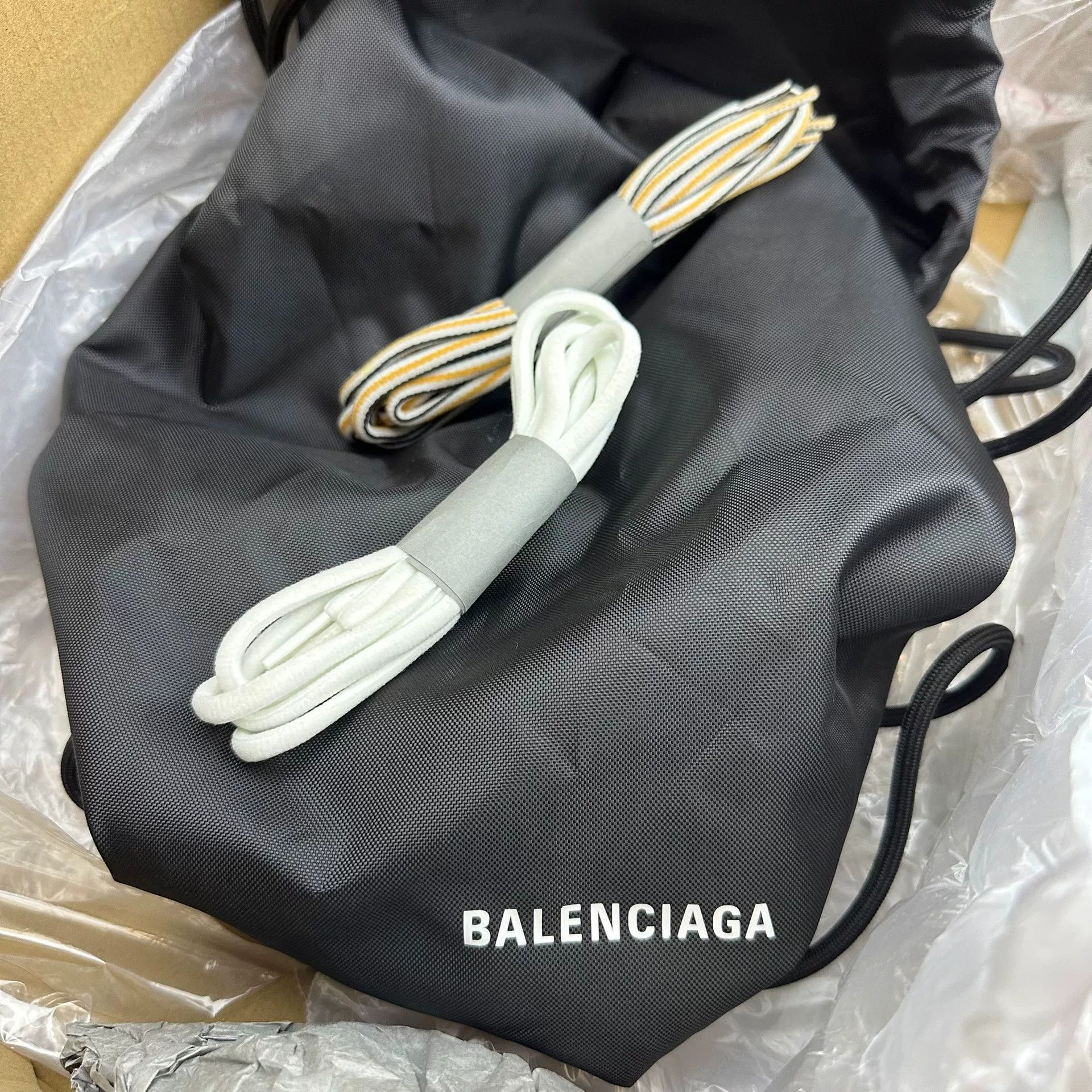 Balenciaga Balenciaga White Lowtop Sneakers 6 Men Size US 6 / EU 39 - 9 Thumbnail
