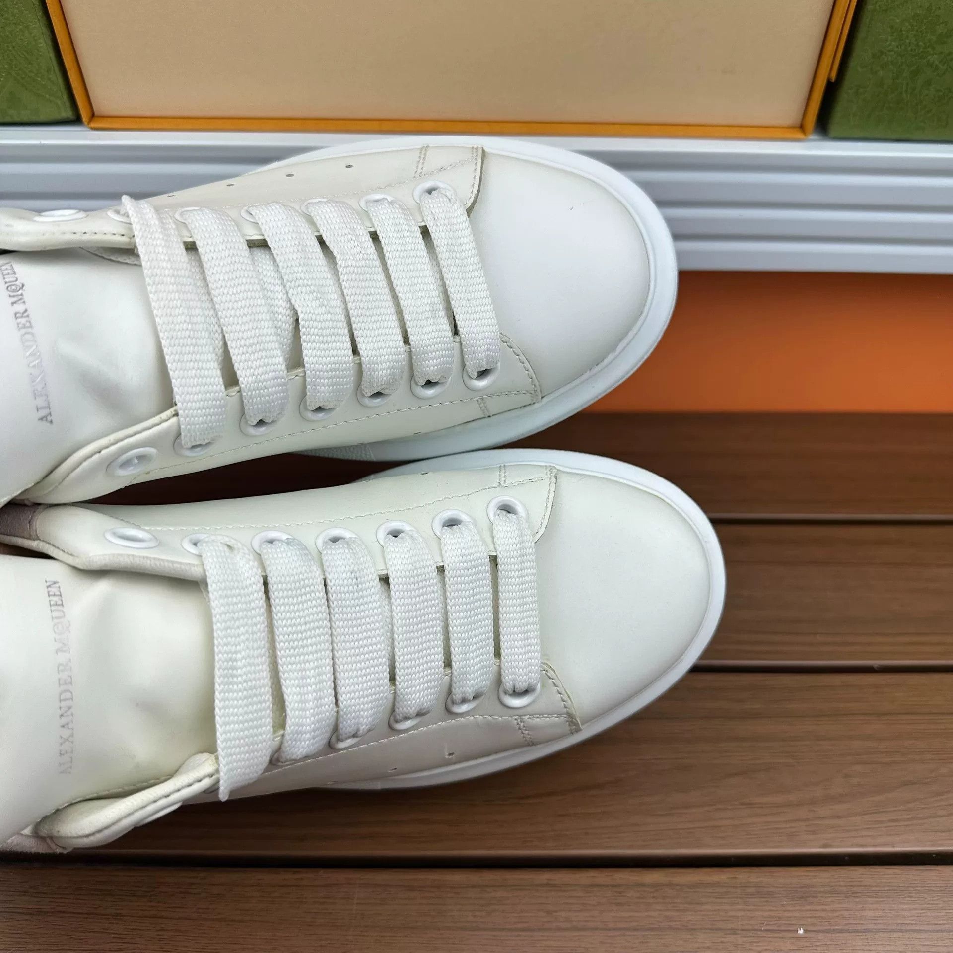 Alexander McQueen Alexander McQueen Pink Lowtop Sneakers it_39-5 Women Size US 9.5 / IT 39.5 - 7 Thumbnail