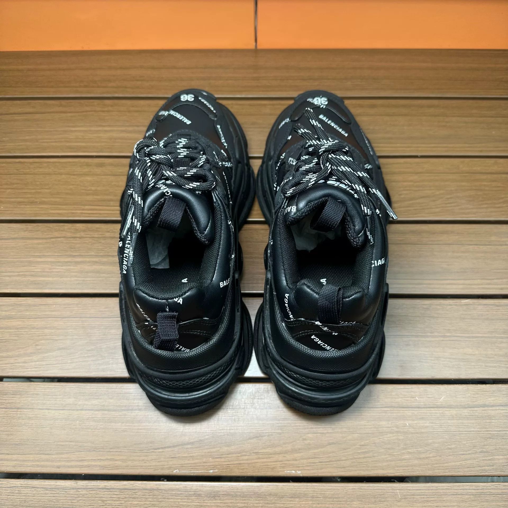 Balenciaga Balenciaga Lowtop Sneakers it_36 Women Size US 6 / IT 36 - 7 Thumbnail