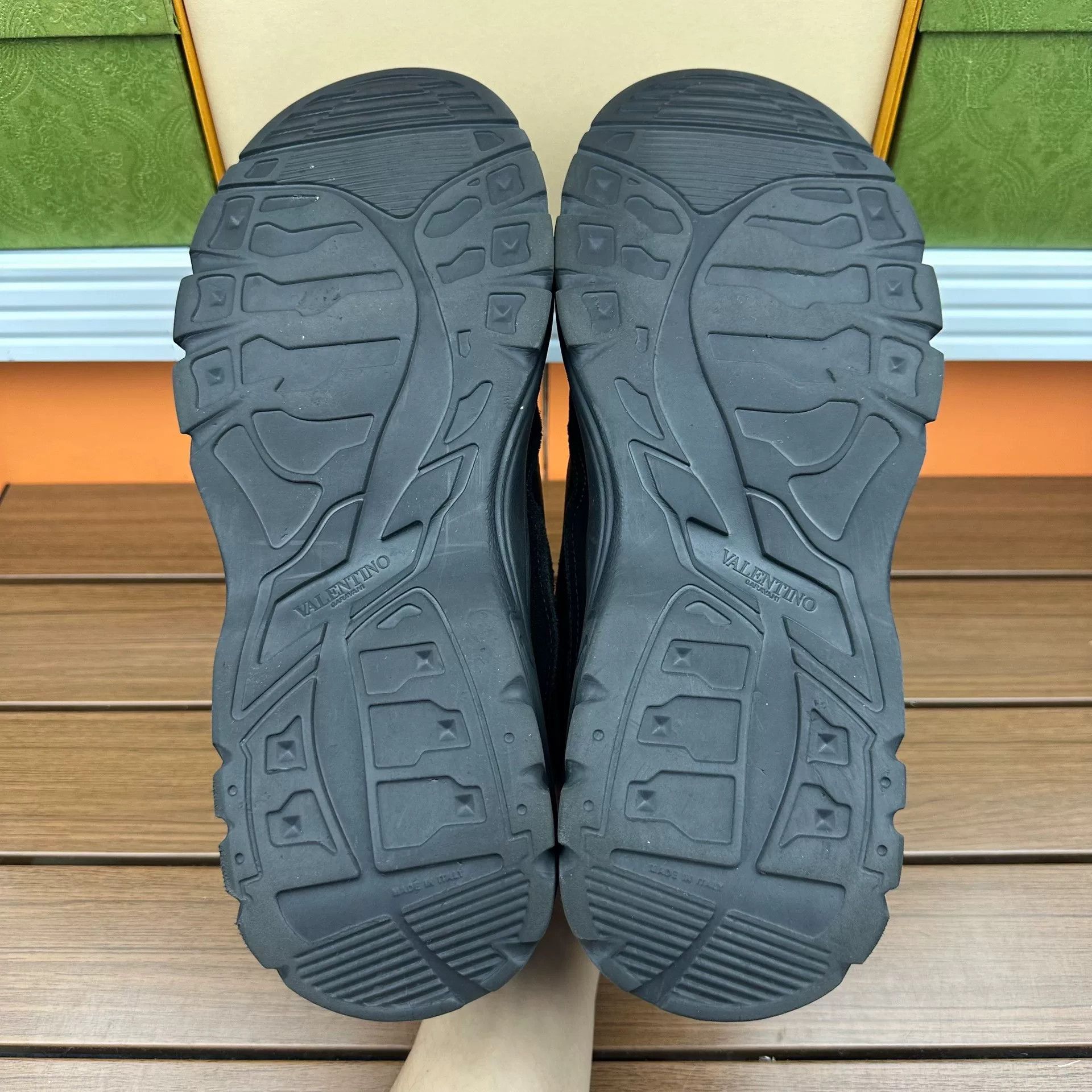 Valentino Valentino Casual Black Lowtop Sneakers 7 Men Size US 7 / EU 40 - 7 Thumbnail