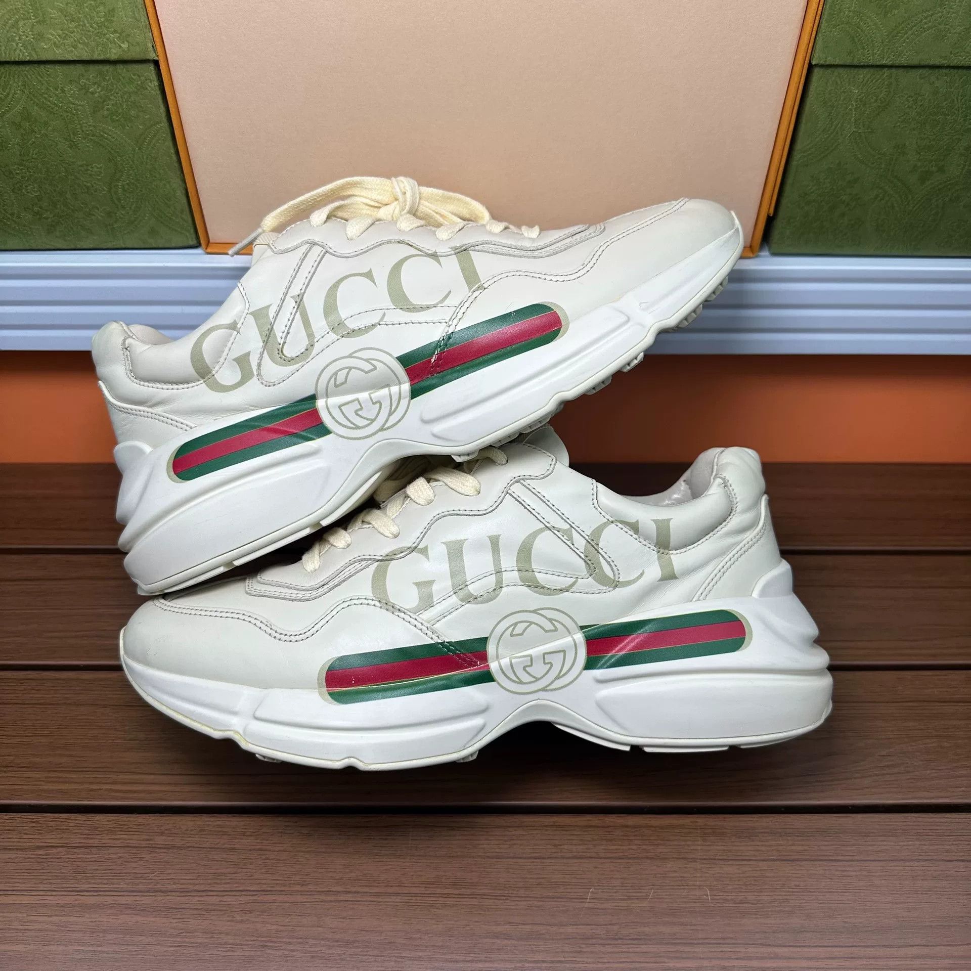 Gucci Gucci Printed Lowtop Sneakers 8 Men Size US 8 / EU 41 - 2 Thumbnail