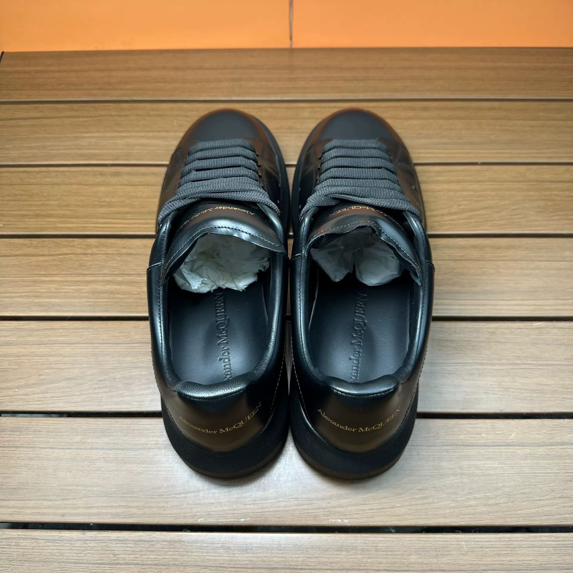 Alexander McQueen Alexander McQueen Black Lowtop Sneakers 7 Men Size US 7 / EU 40 - 7 Thumbnail