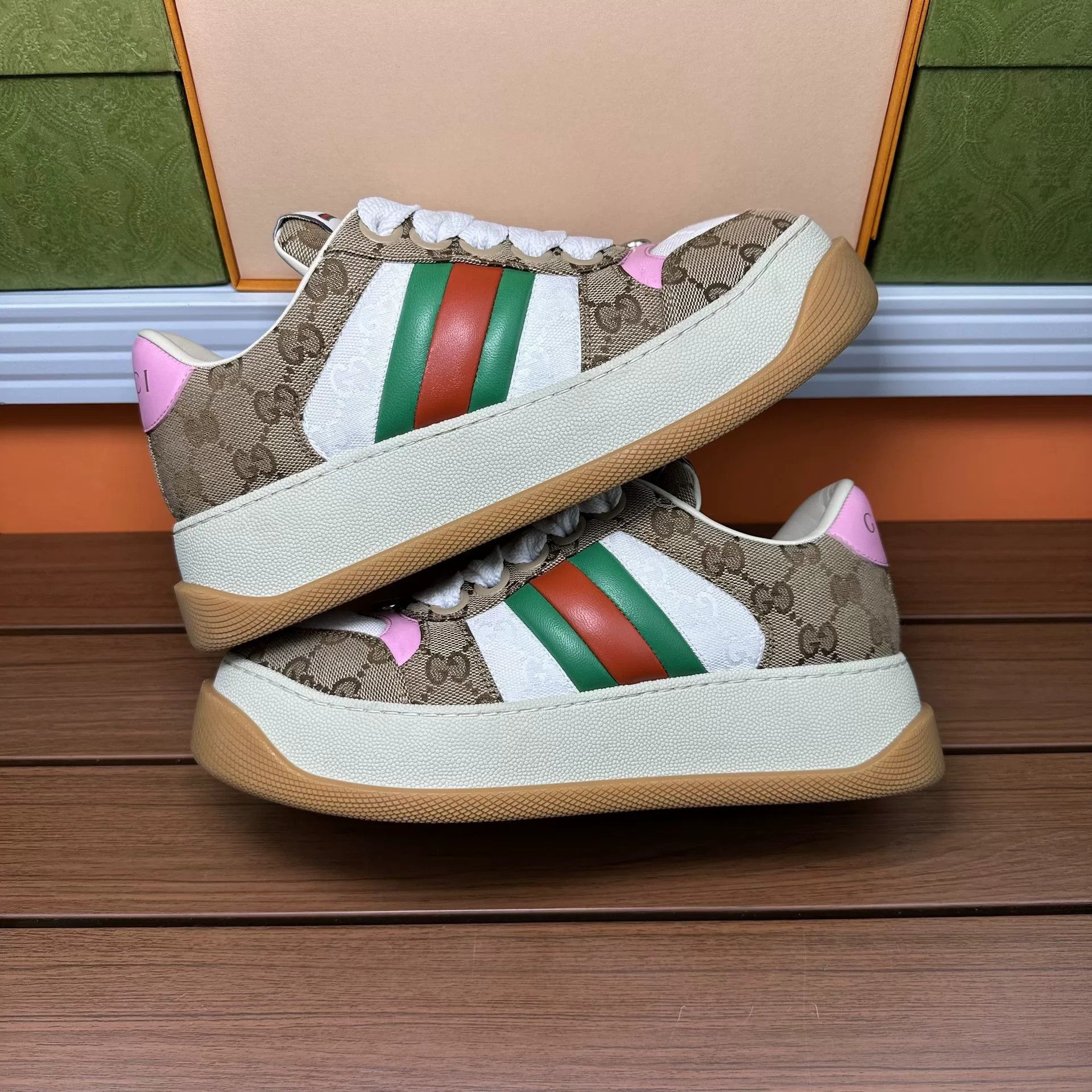 Gucci Gucci Brown Lowtop Sneakers it_37 Women Size US 7 / IT 37 - 2 Thumbnail