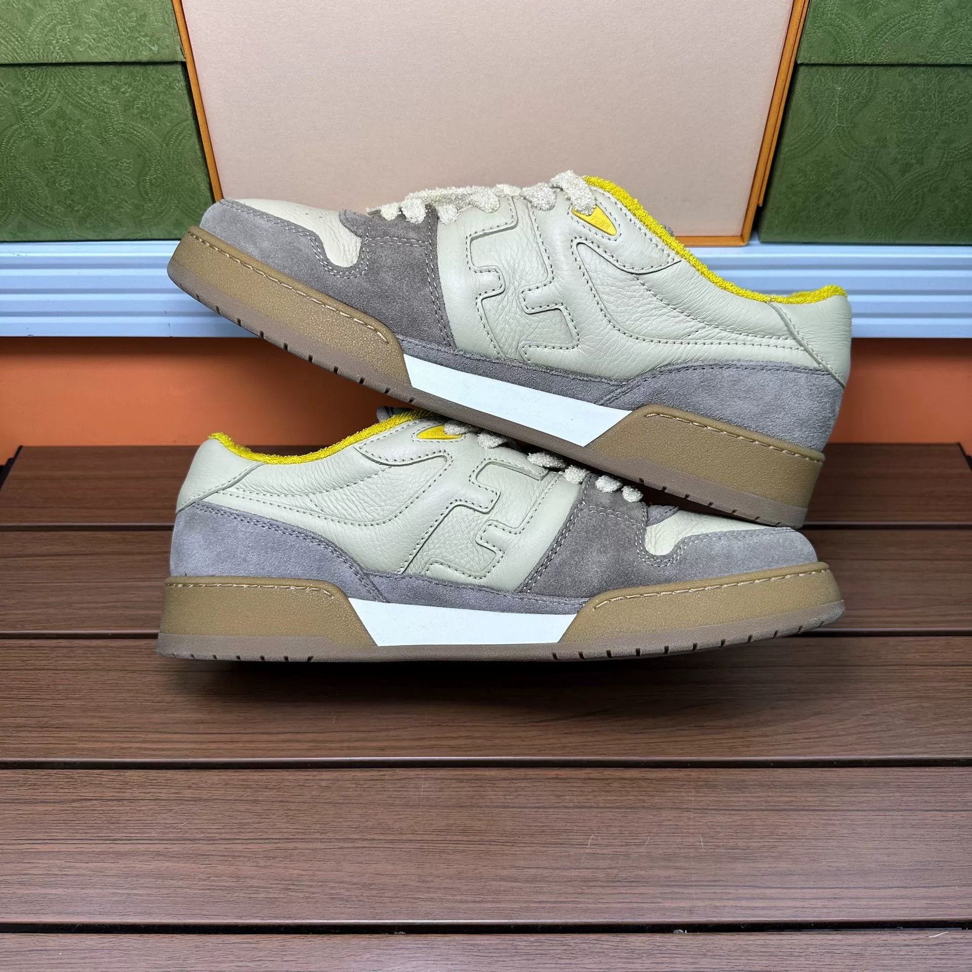 Fendi Fendi Beige Lowtop Sneakers 10 Men Size US 10 / EU 43 - 3 Thumbnail